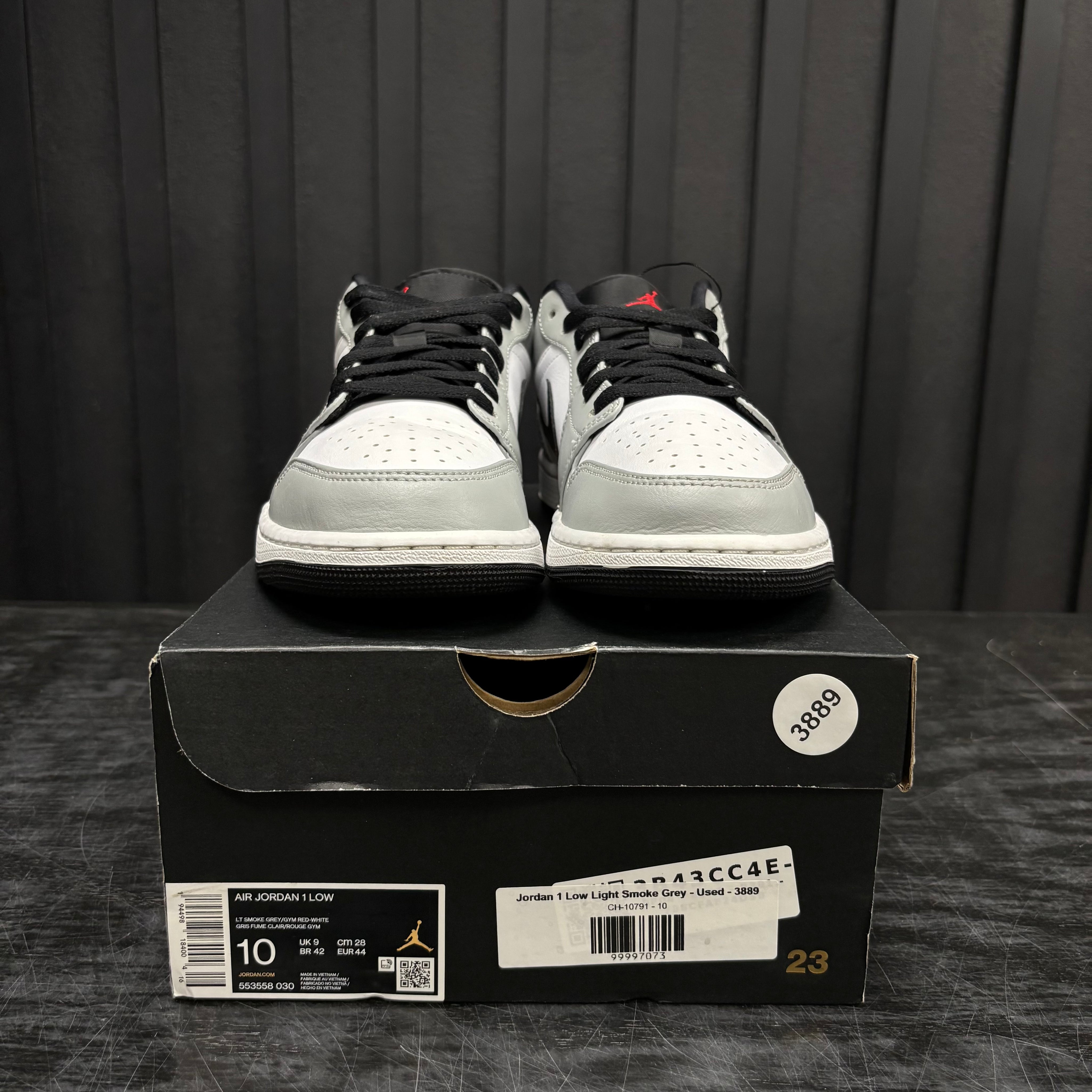 Jordan 1 Low Light Smoke Grey - Used - 3889