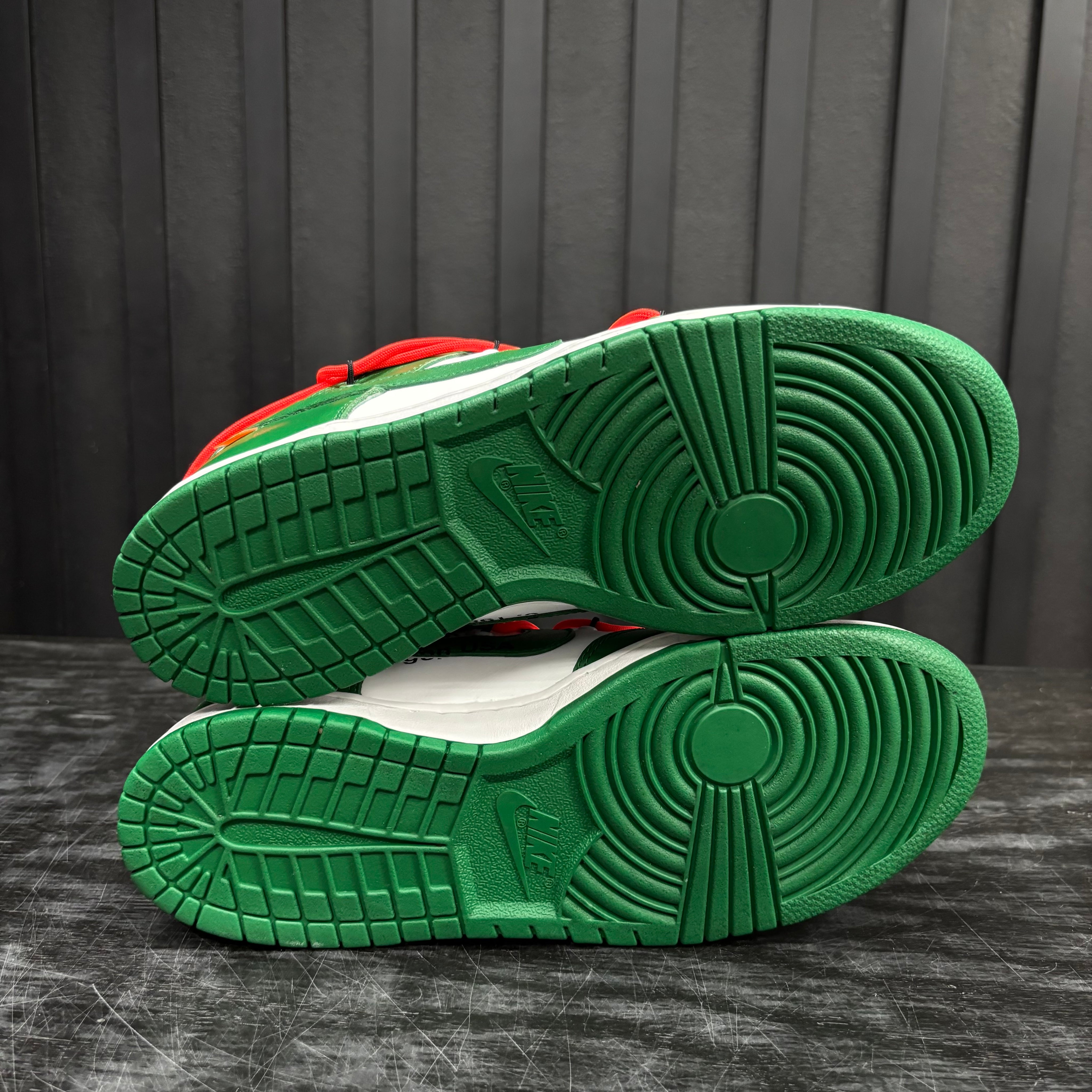 Nike Dunk Low Off-White Pine Green - Used - 4441