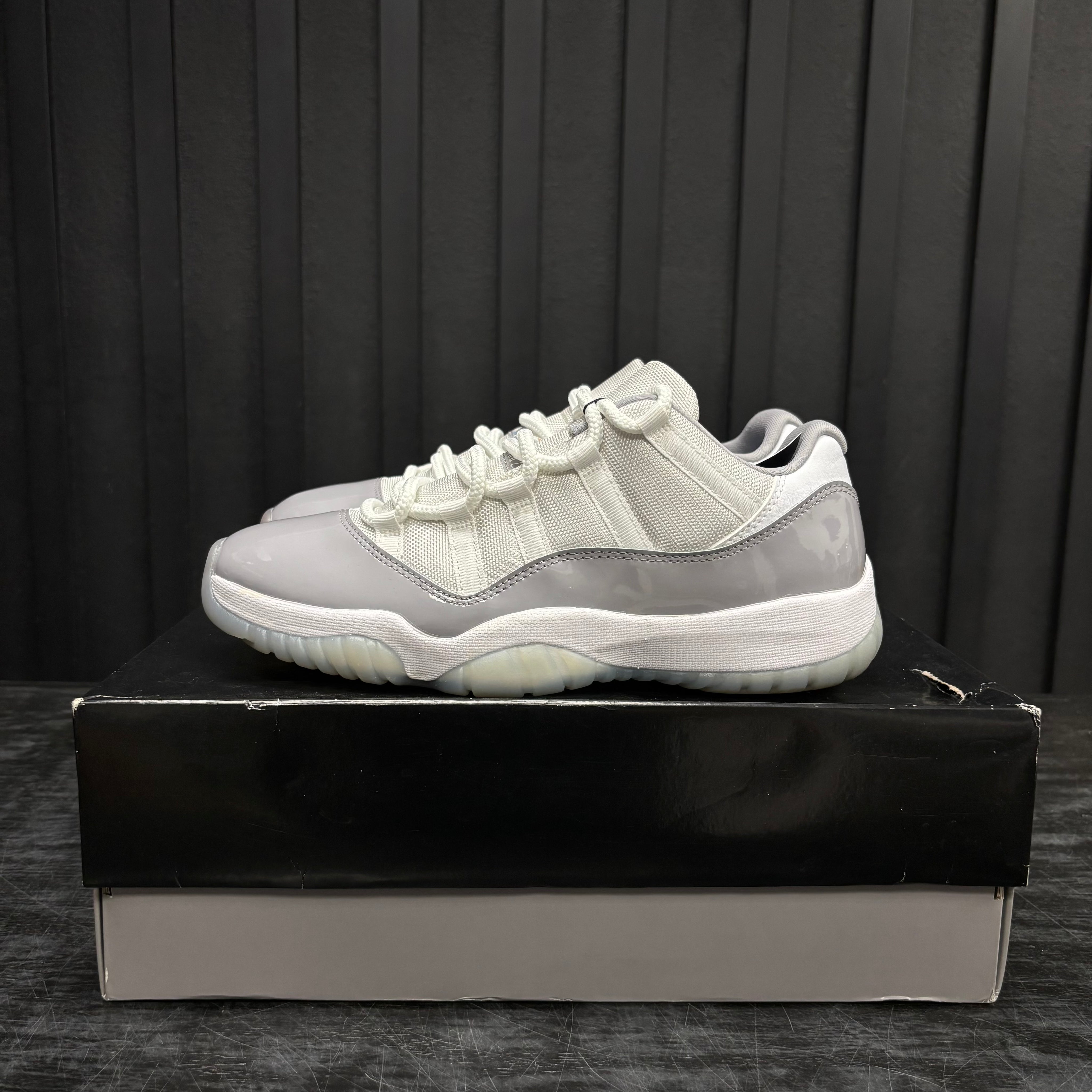 Jordan 11 Retro Low Cement Grey - Used - 4527