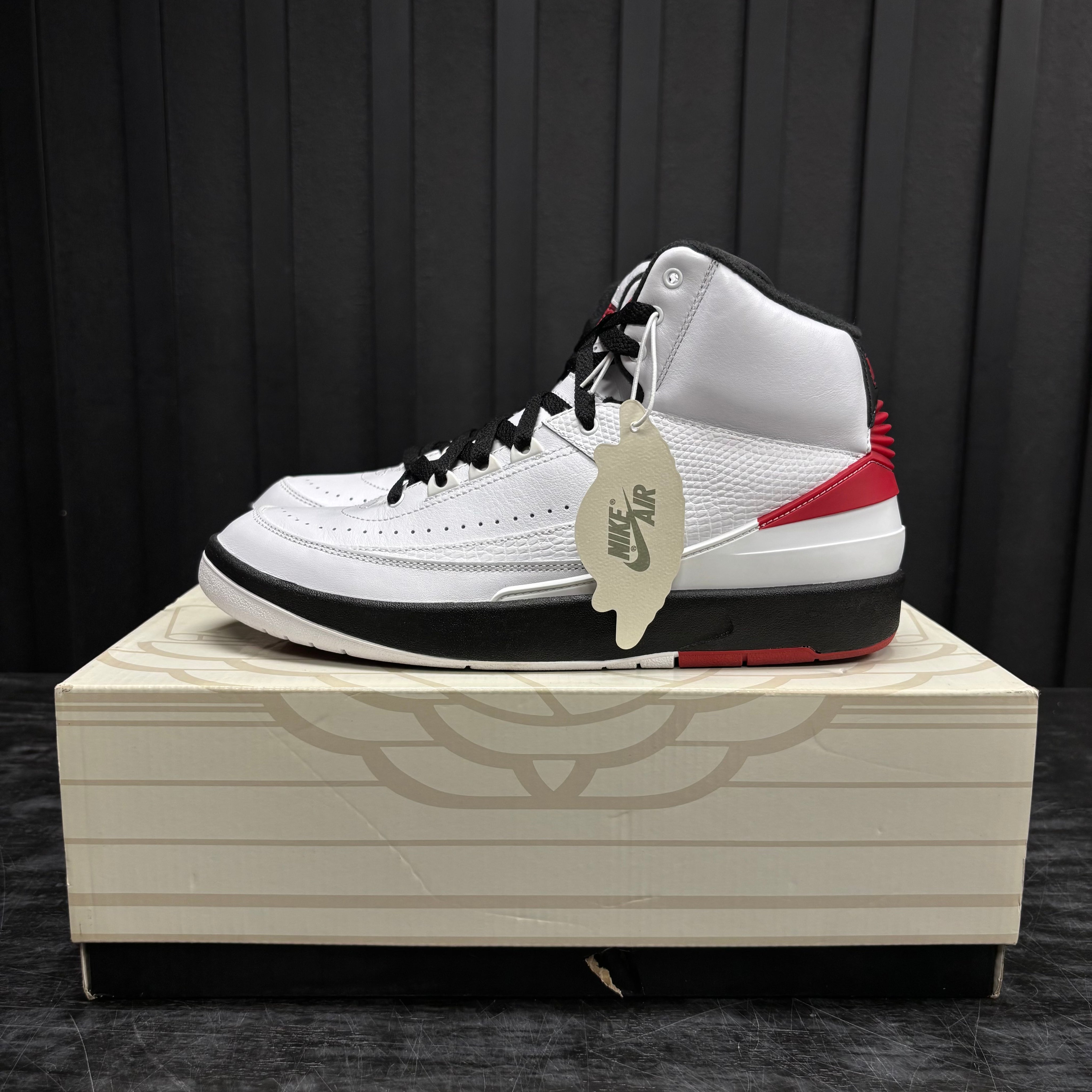 Jordan 2 Retro OG Chicago (2022) - Used - 4490