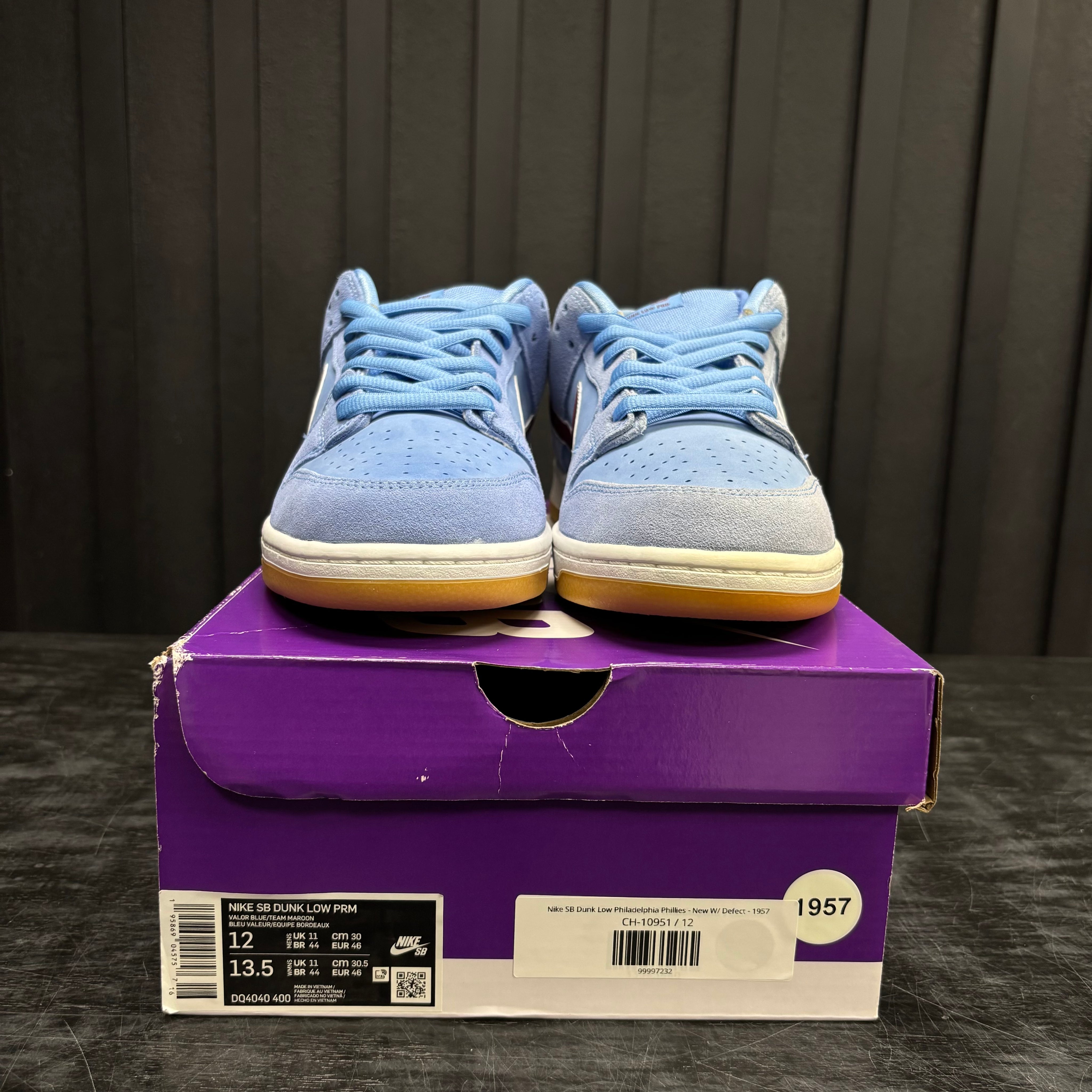Nike SB Dunk Low Philadelphia Phillies - New W/ Defect - 1957
