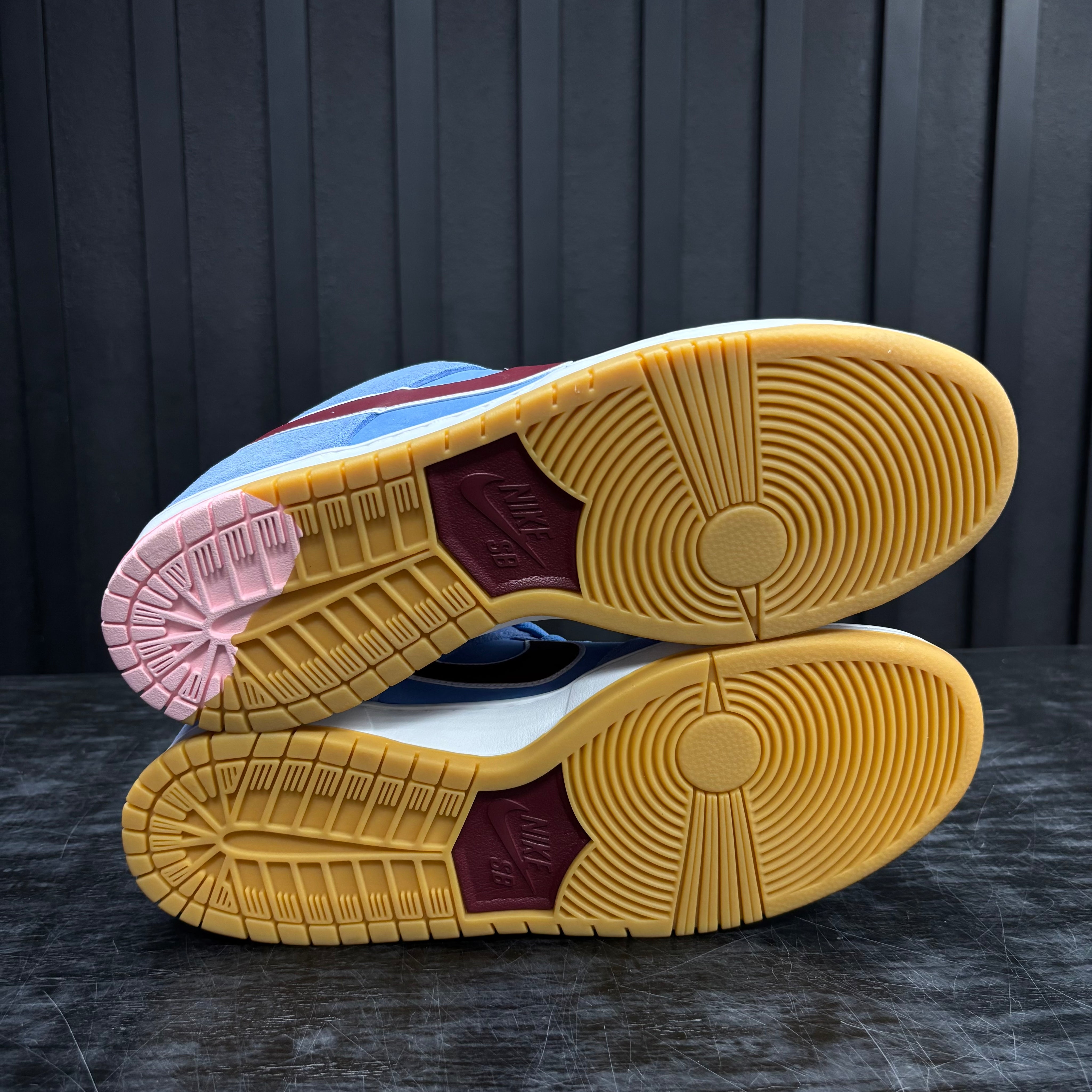 Nike SB Dunk Low Philadelphia Phillies - New W/ Defect - 1957