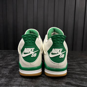 Jordan 4 Retro SB Pine Green - Used - 3893