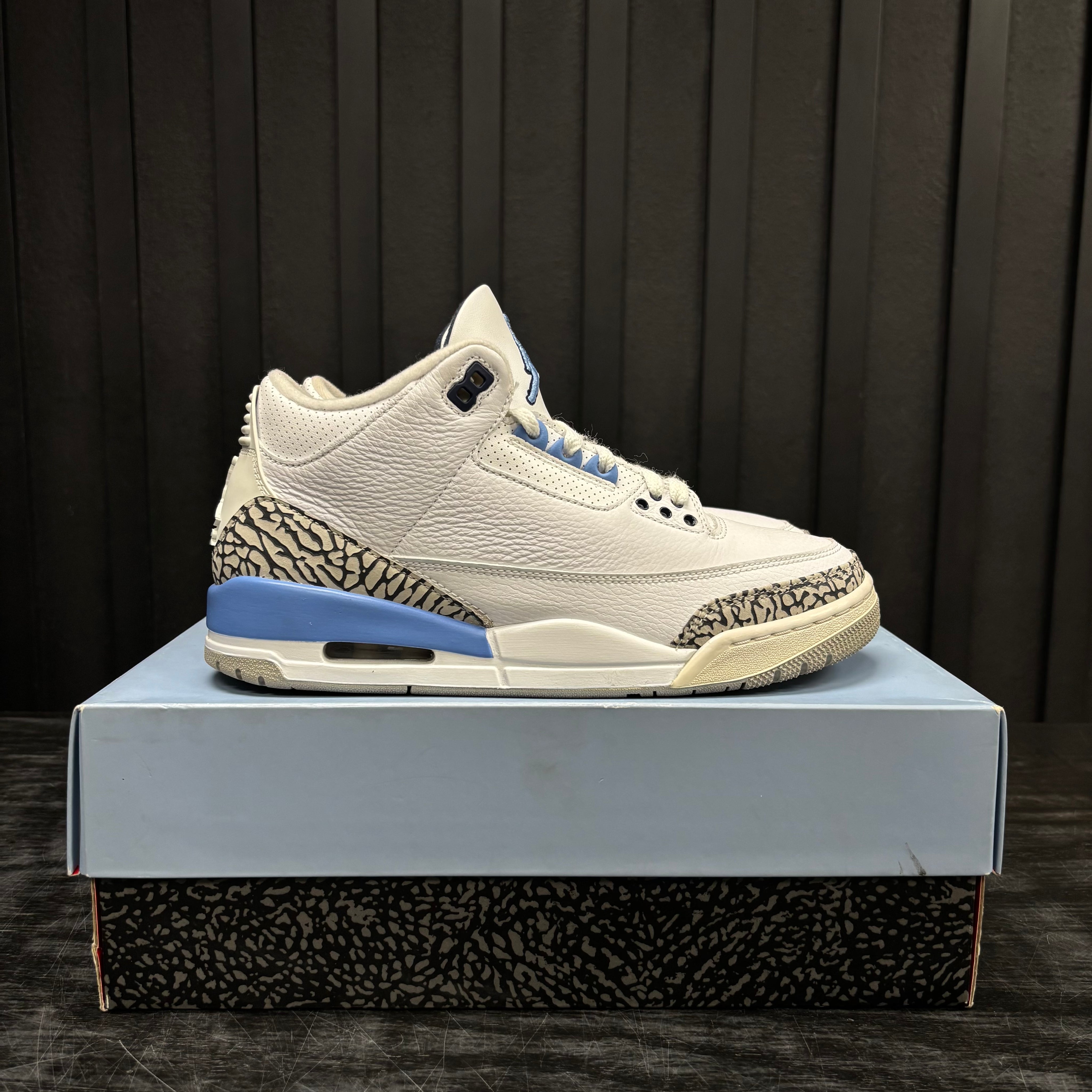 Jordan 3 Retro UNC (2020) - Used - 1979