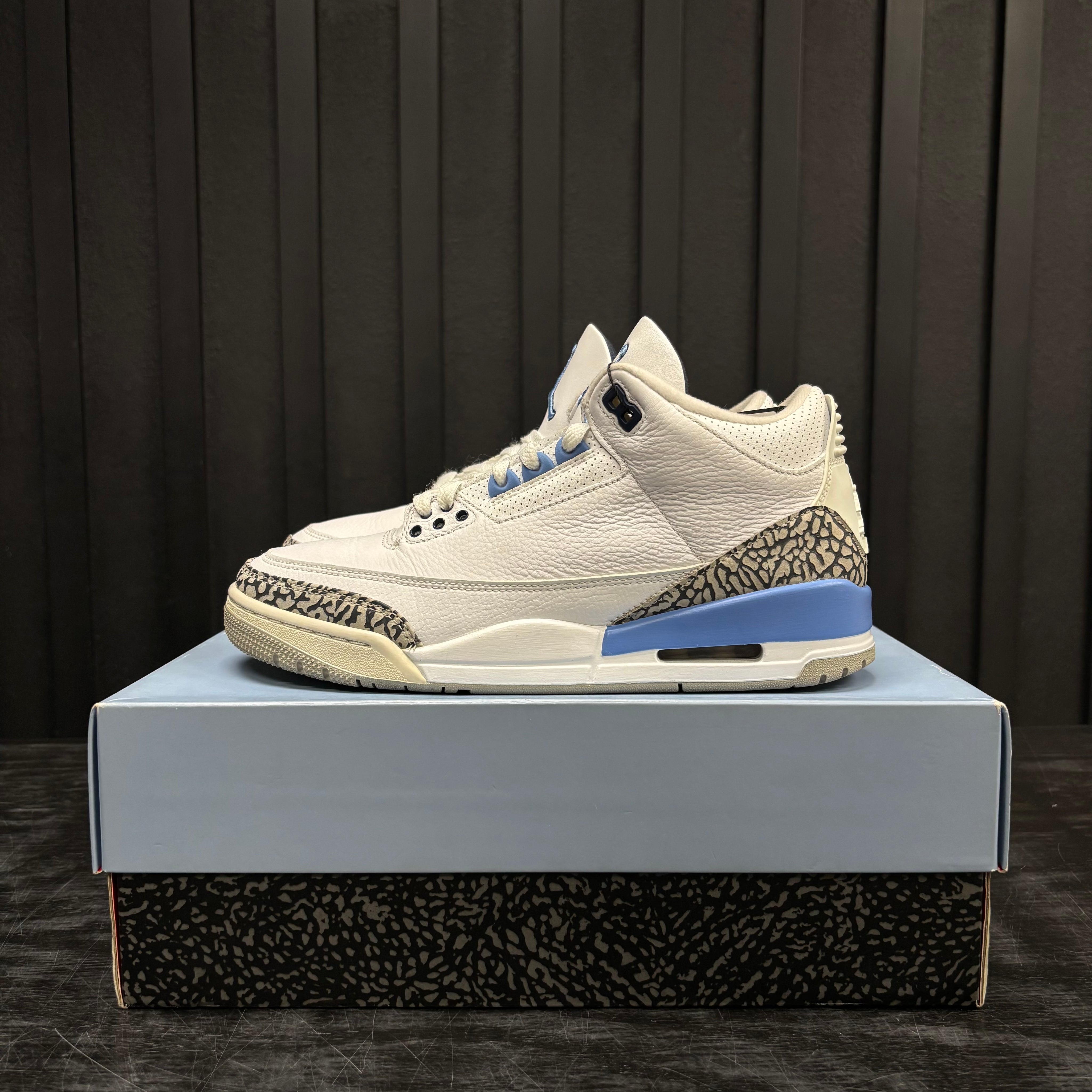 Jordan 3 Retro UNC (2020) - Used - 1979