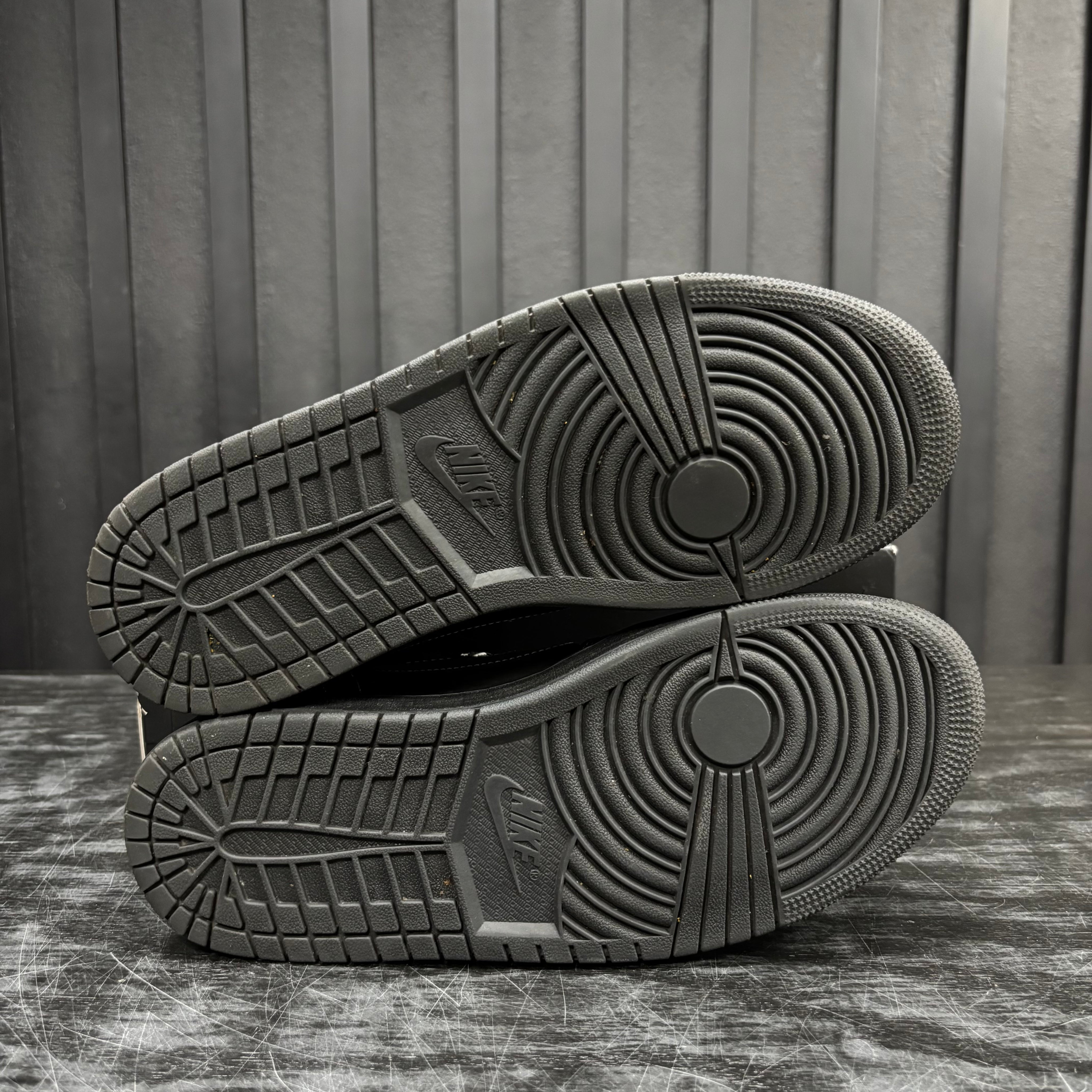 Jordan 1 Retro Low OG SP Travis Scott Black Phantom - Used - 1976