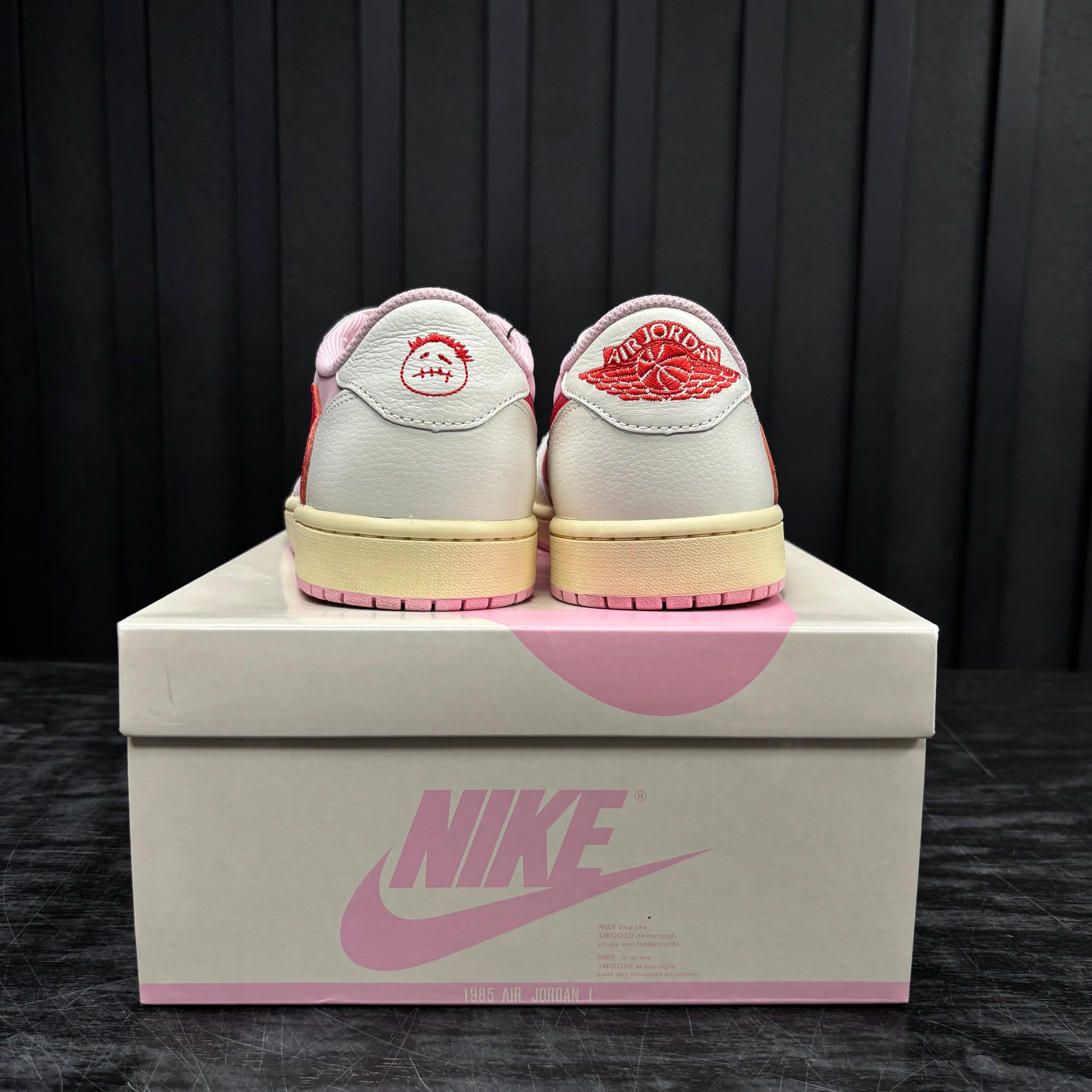 Jordan 1 Retro Low OG SP Travis Scott Sail Tropical Pink - Used - 3898