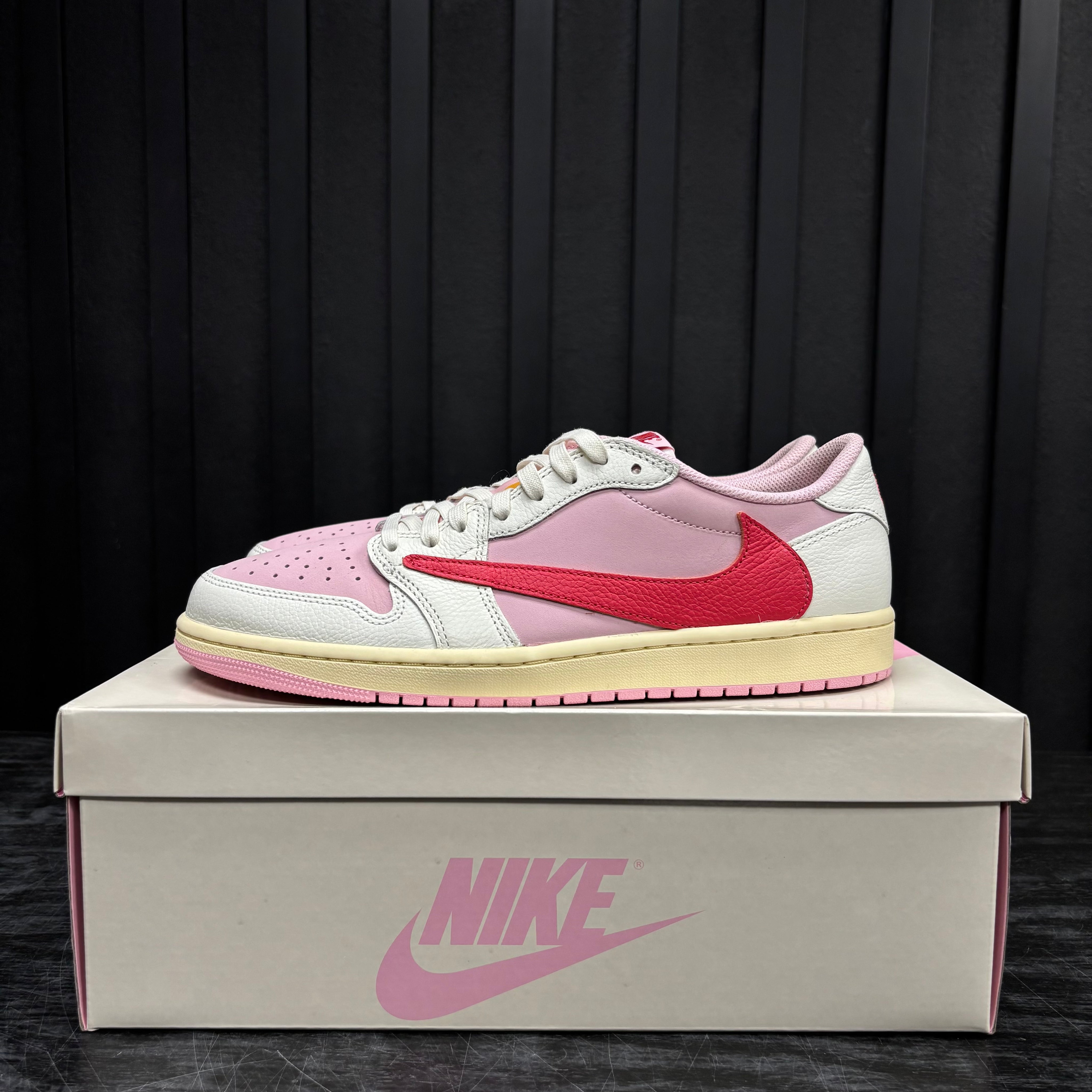 Jordan 1 Retro Low OG SP Travis Scott Sail Tropical Pink - Used - 3898