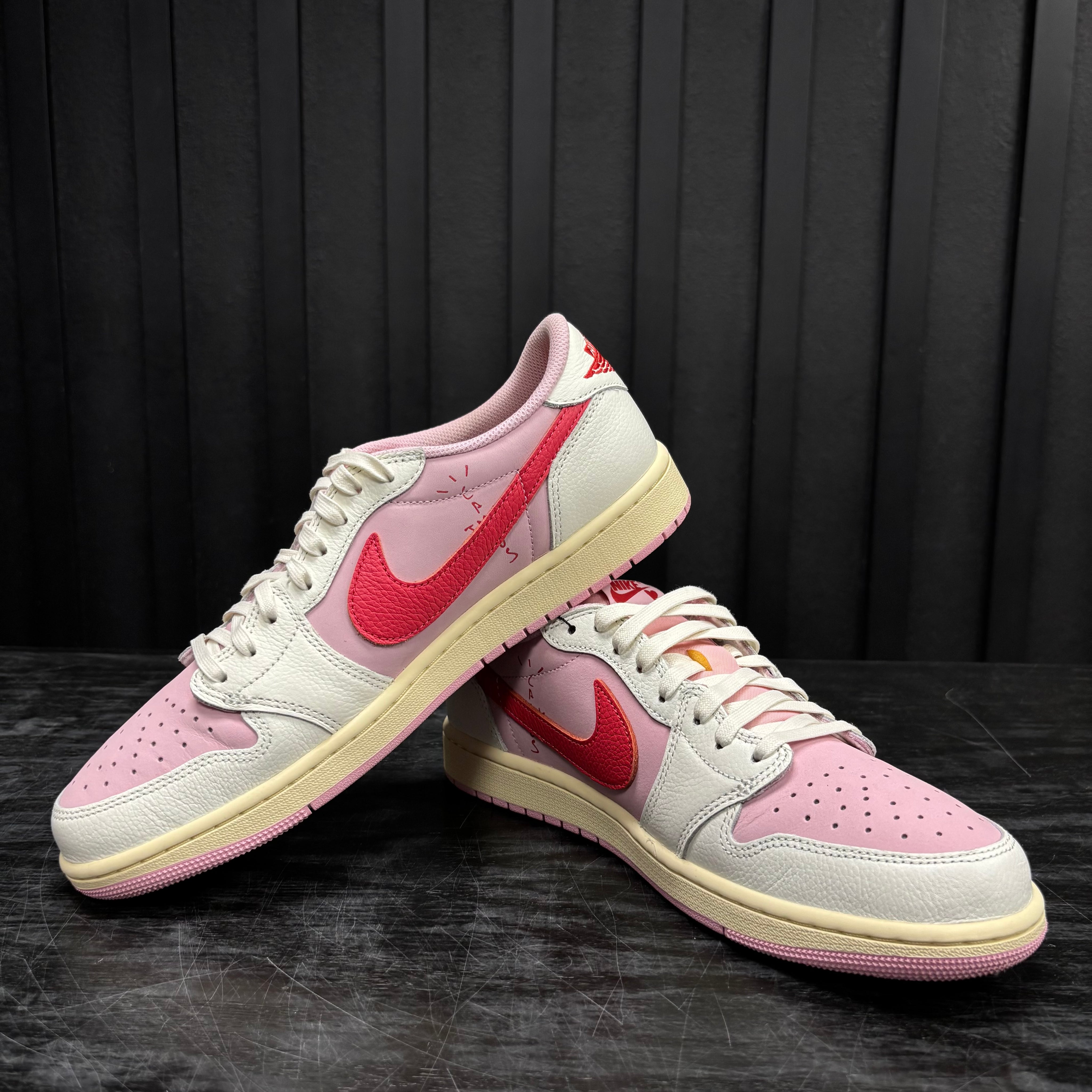 Jordan 1 Retro Low OG SP Travis Scott Sail Tropical Pink - Used - 3898