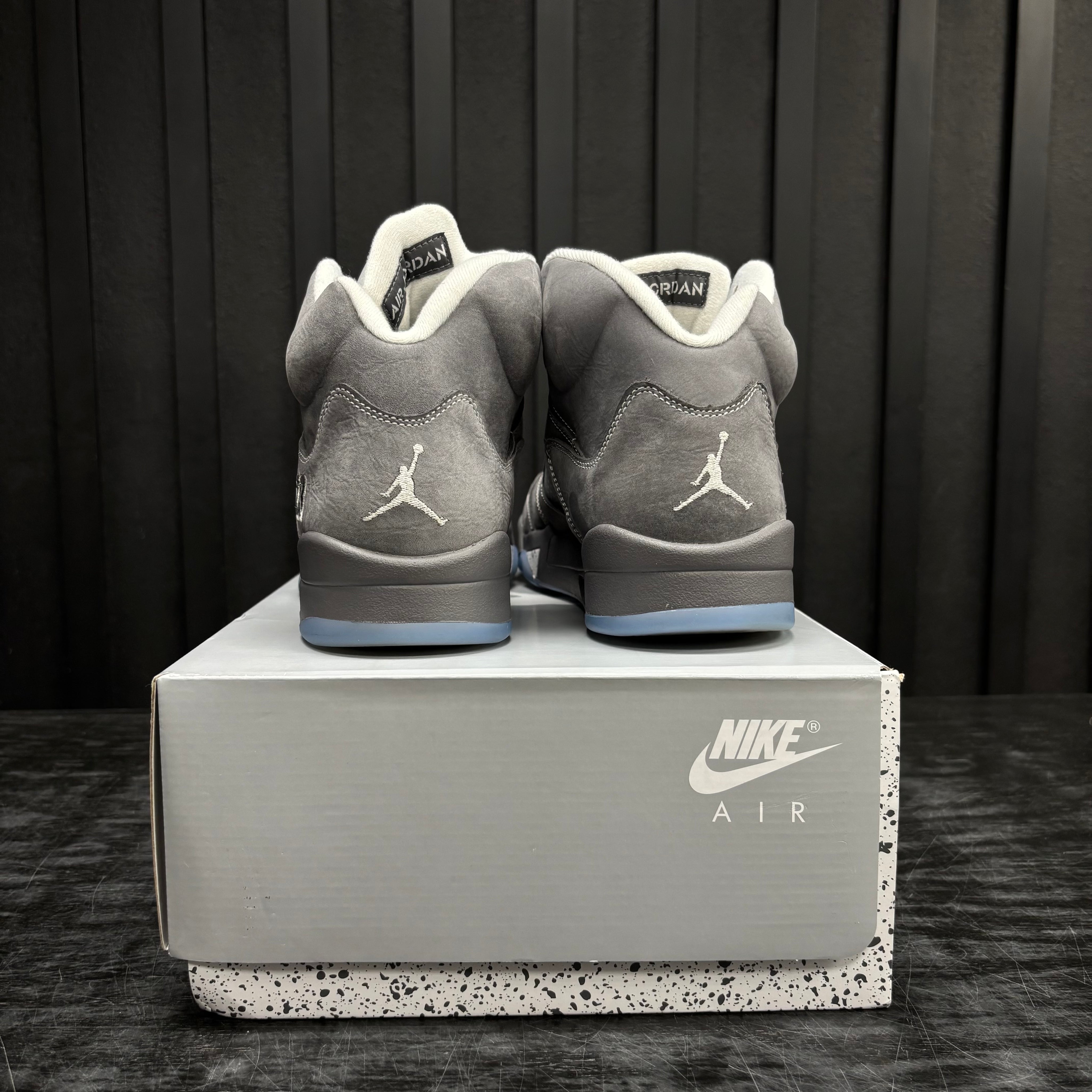 Jordan 5 Retro Wolf Grey (2026) - Used - 3903
