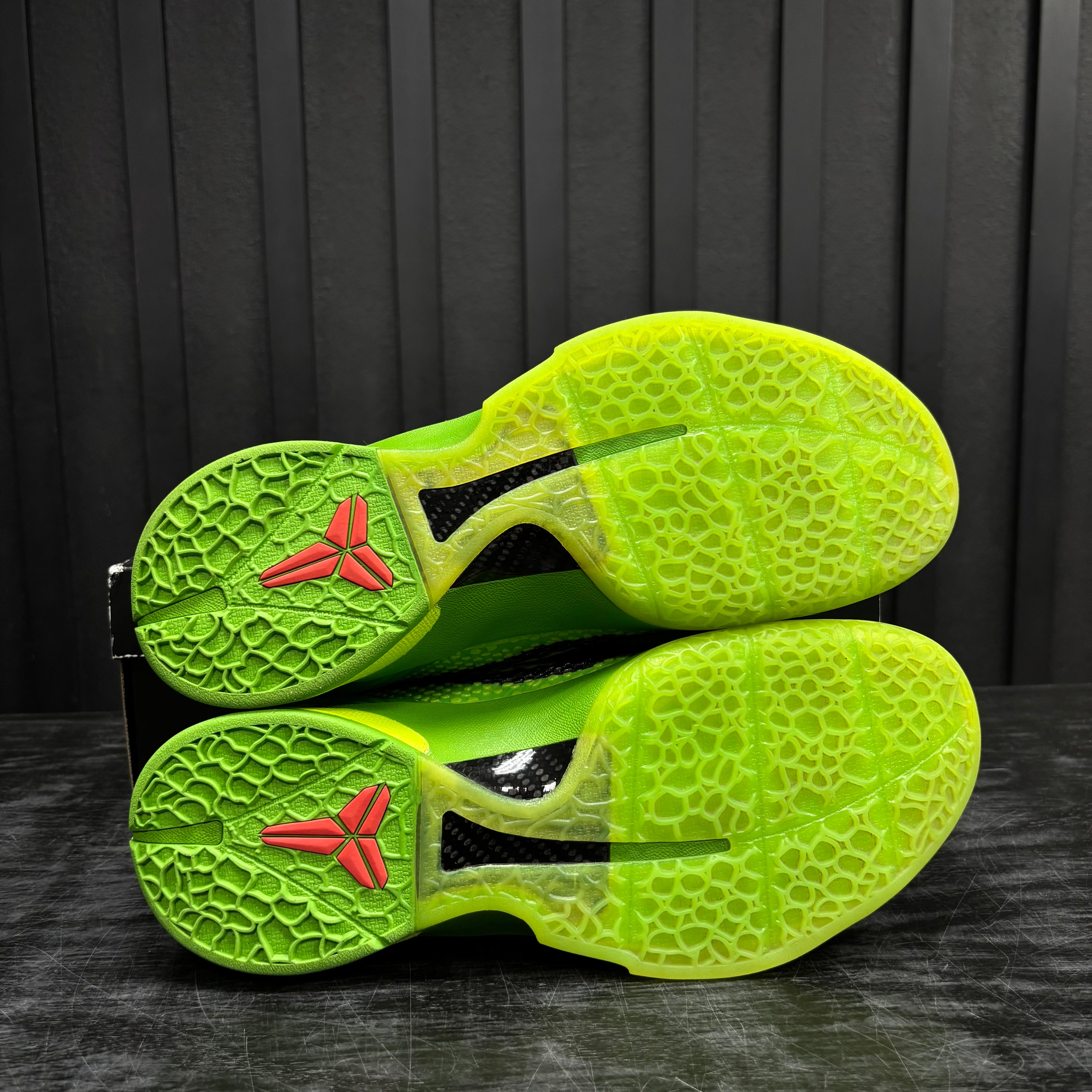 Nike Kobe 6 Protro Grinch (2020) - Used - 3910