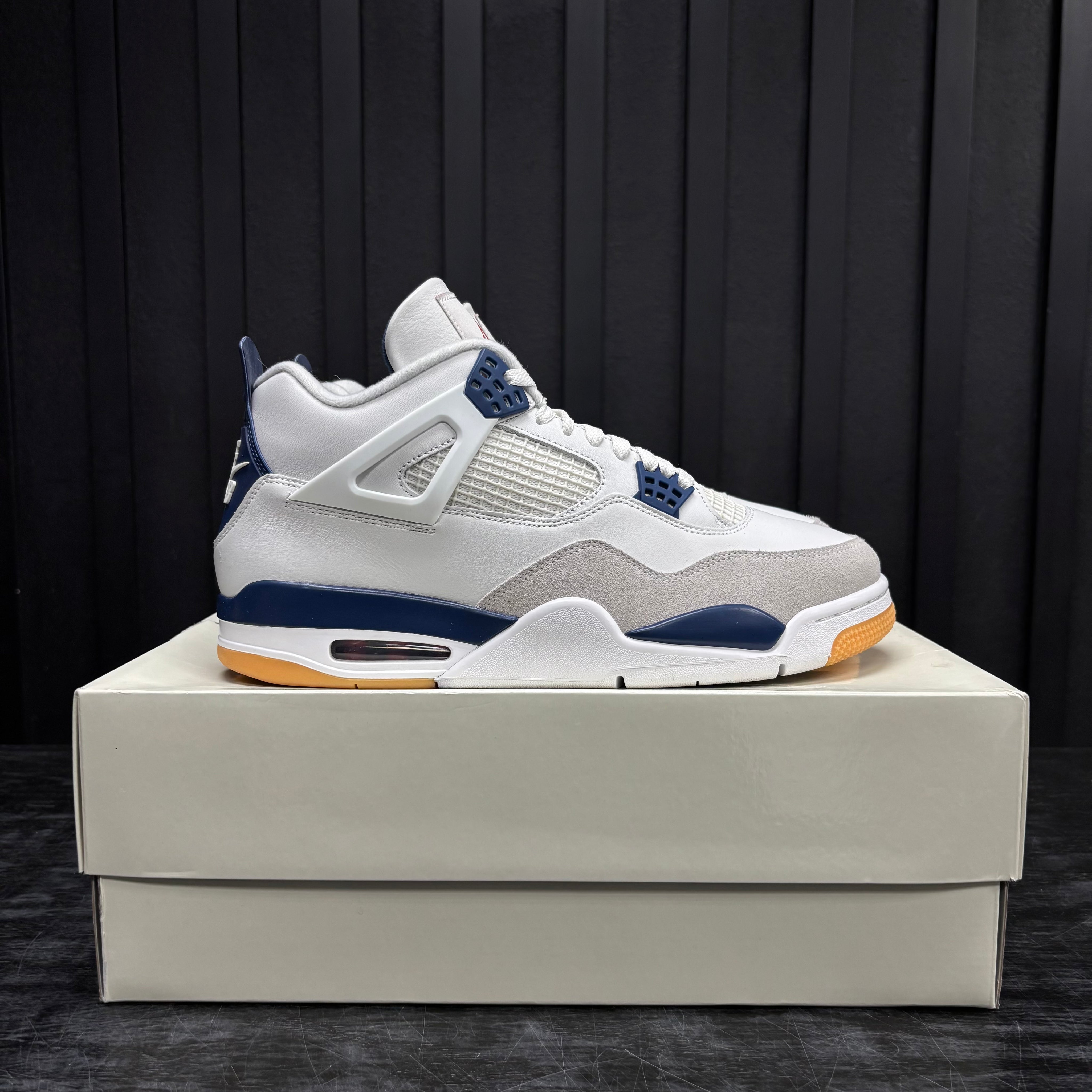 Jordan 4 Retro SB Navy - Used - 3904