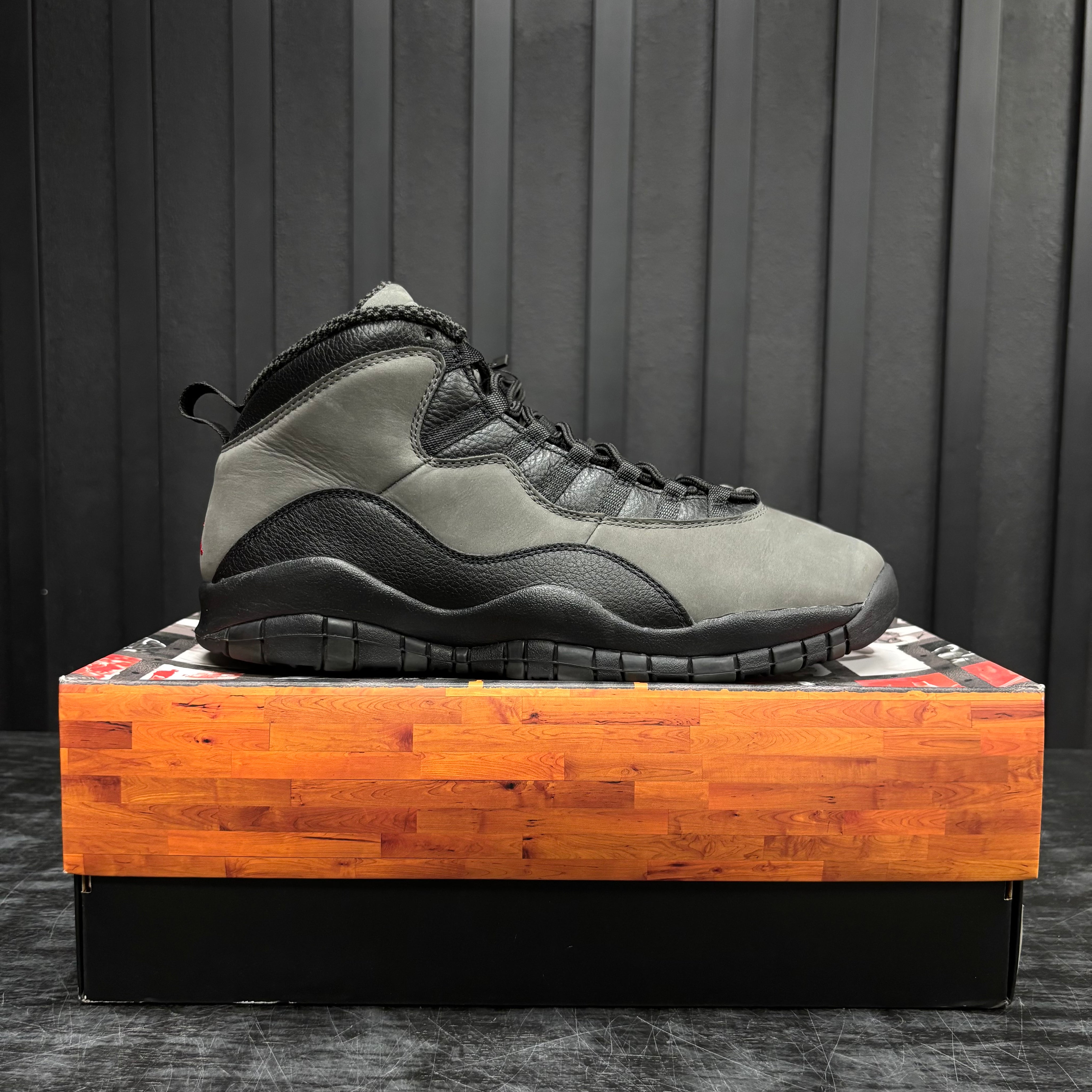 Jordan 10 Retro Shadow (2025) - Used - 3908