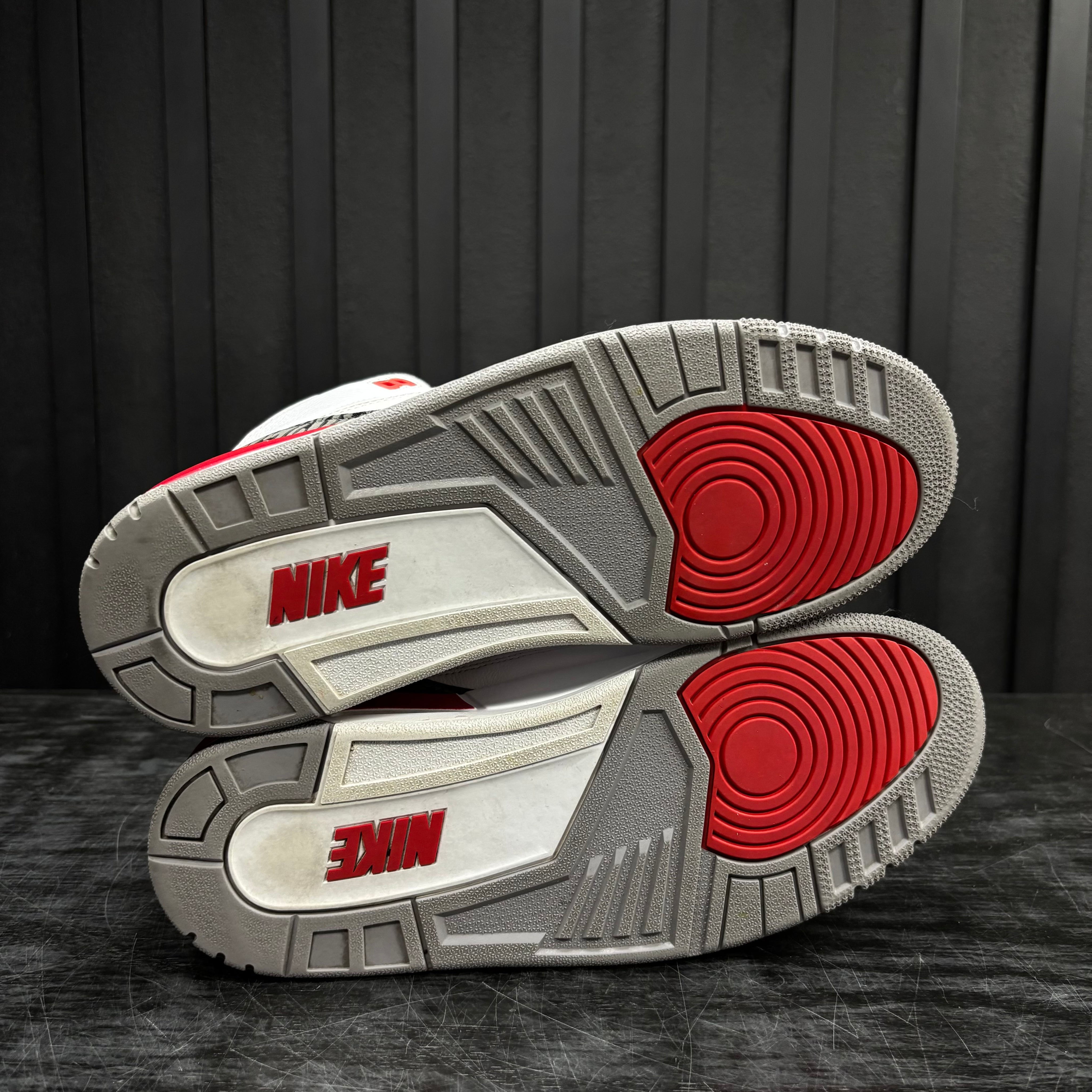 Jordan 3 Retro Fire Red (2022) - Used - 4419