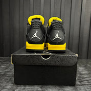 Jordan 4 Retro Thunder (2023) - Used - 3922