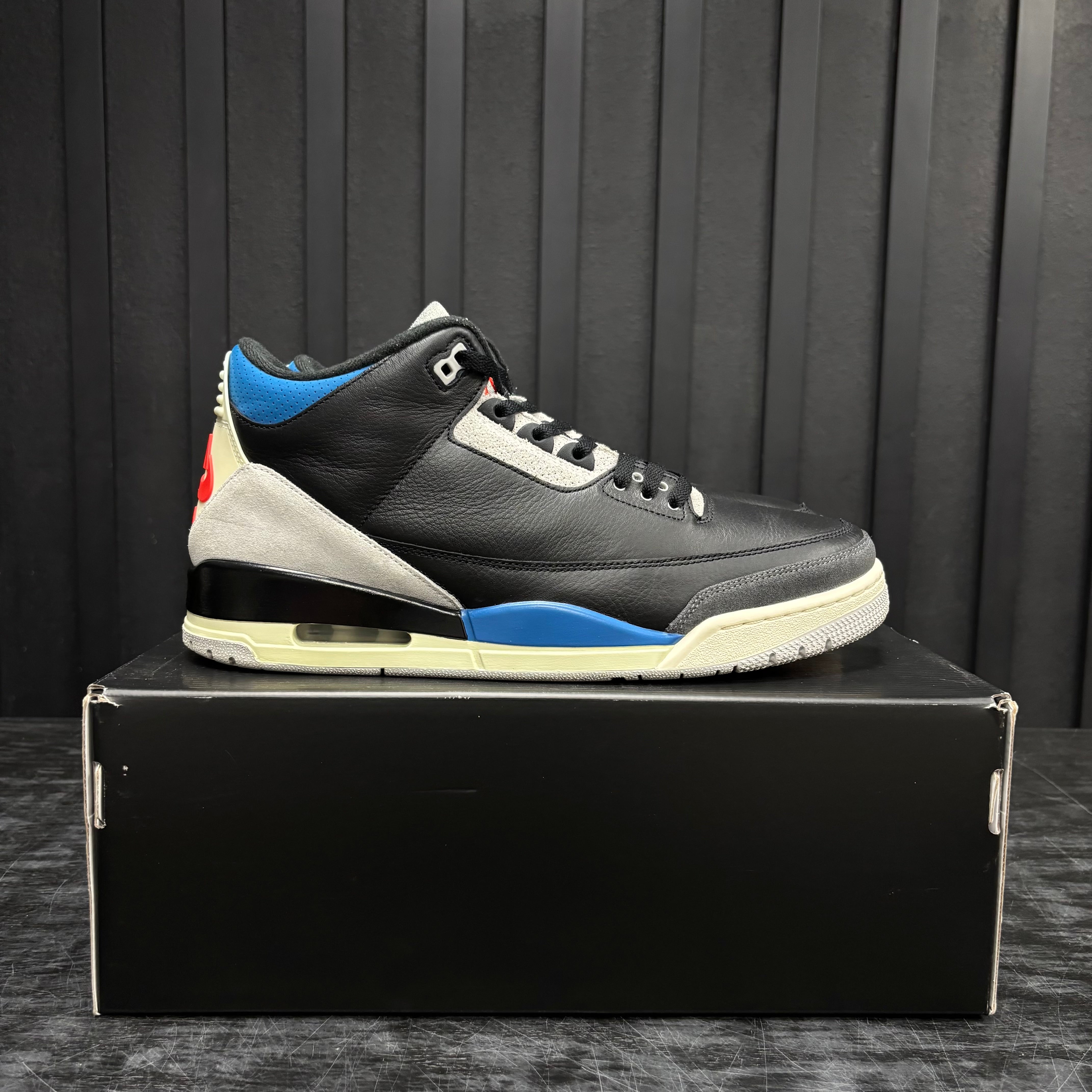Jordan 3 Retro OG Rare Air - Used - 3917