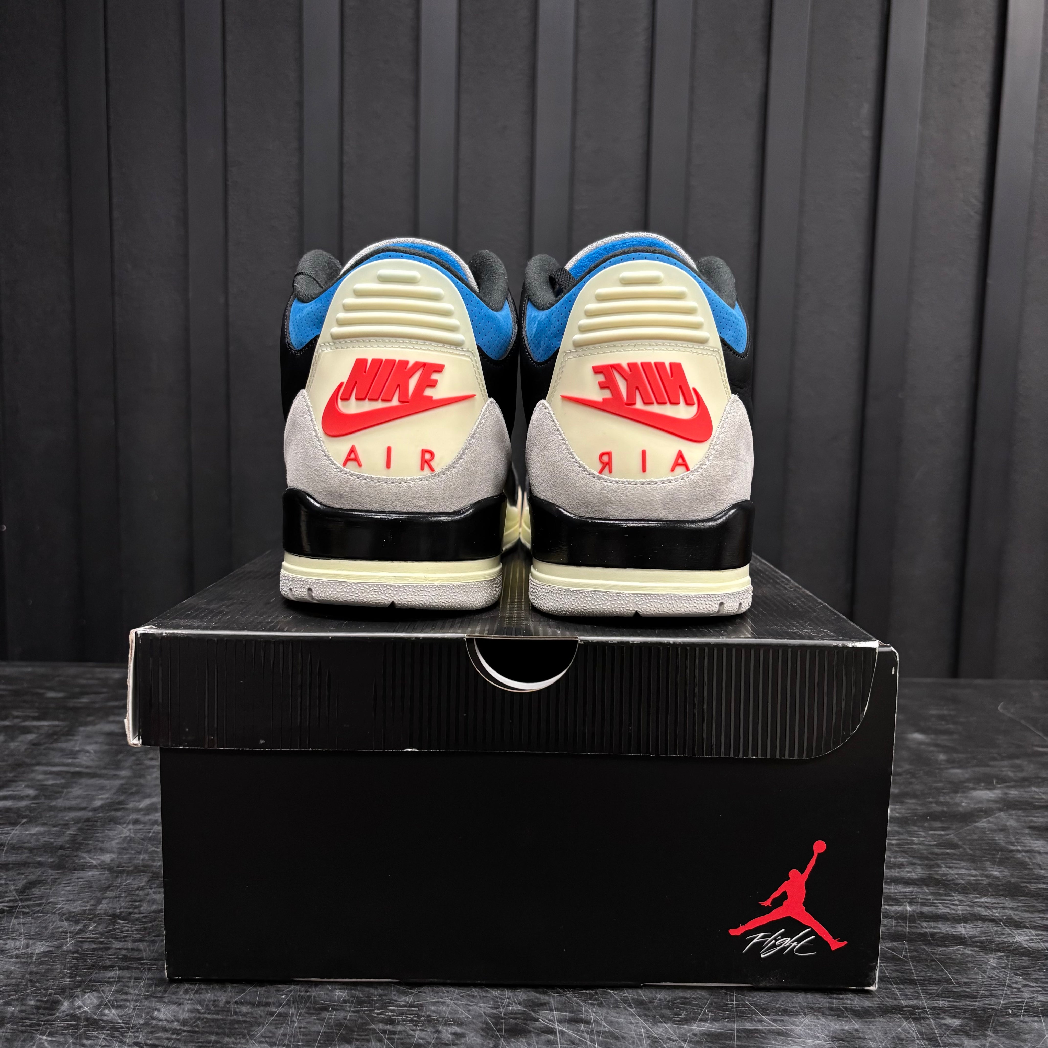 Jordan 3 Retro OG Rare Air - Used - 3917