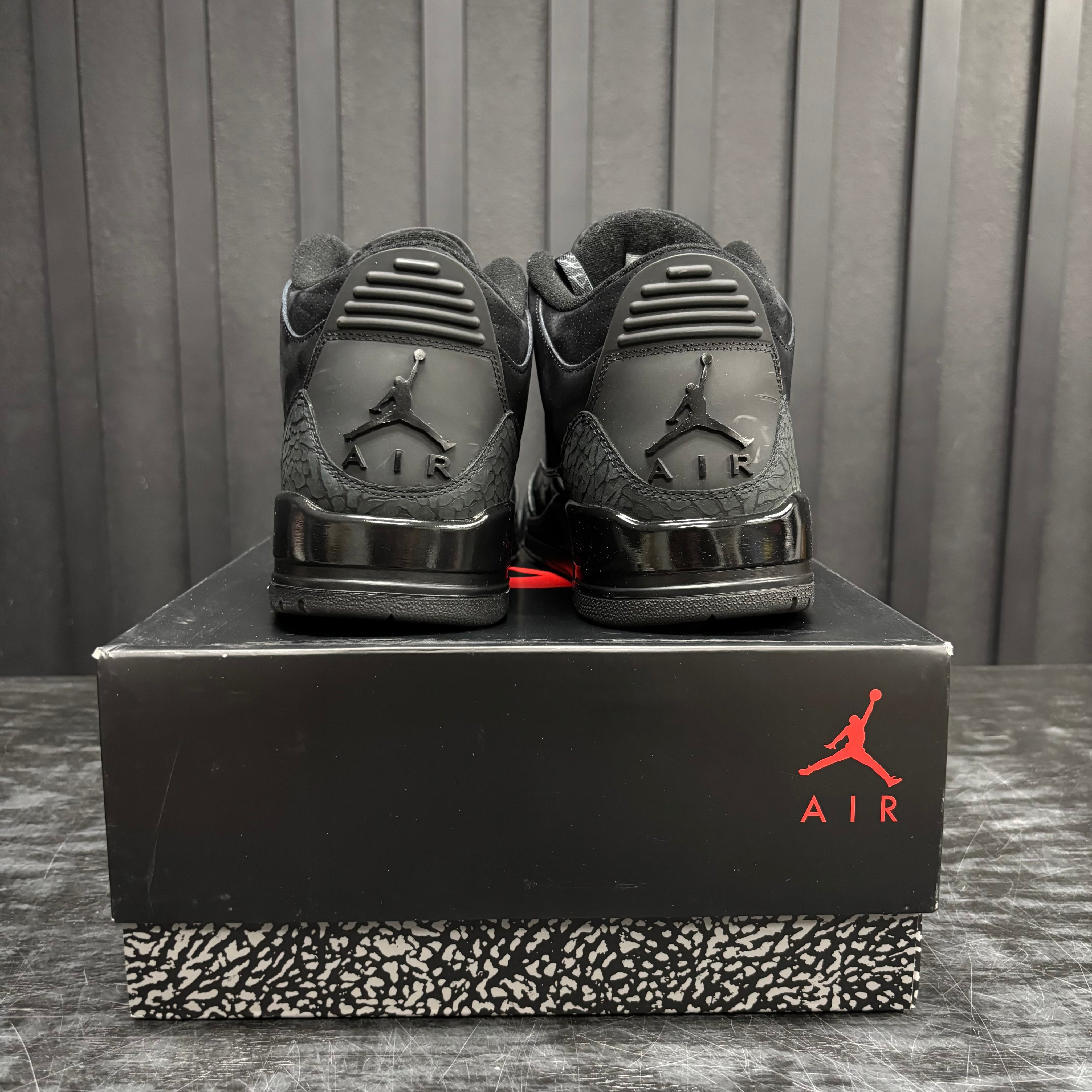 Jordan 3 Retro Black Cat (2025) - Used - 3919
