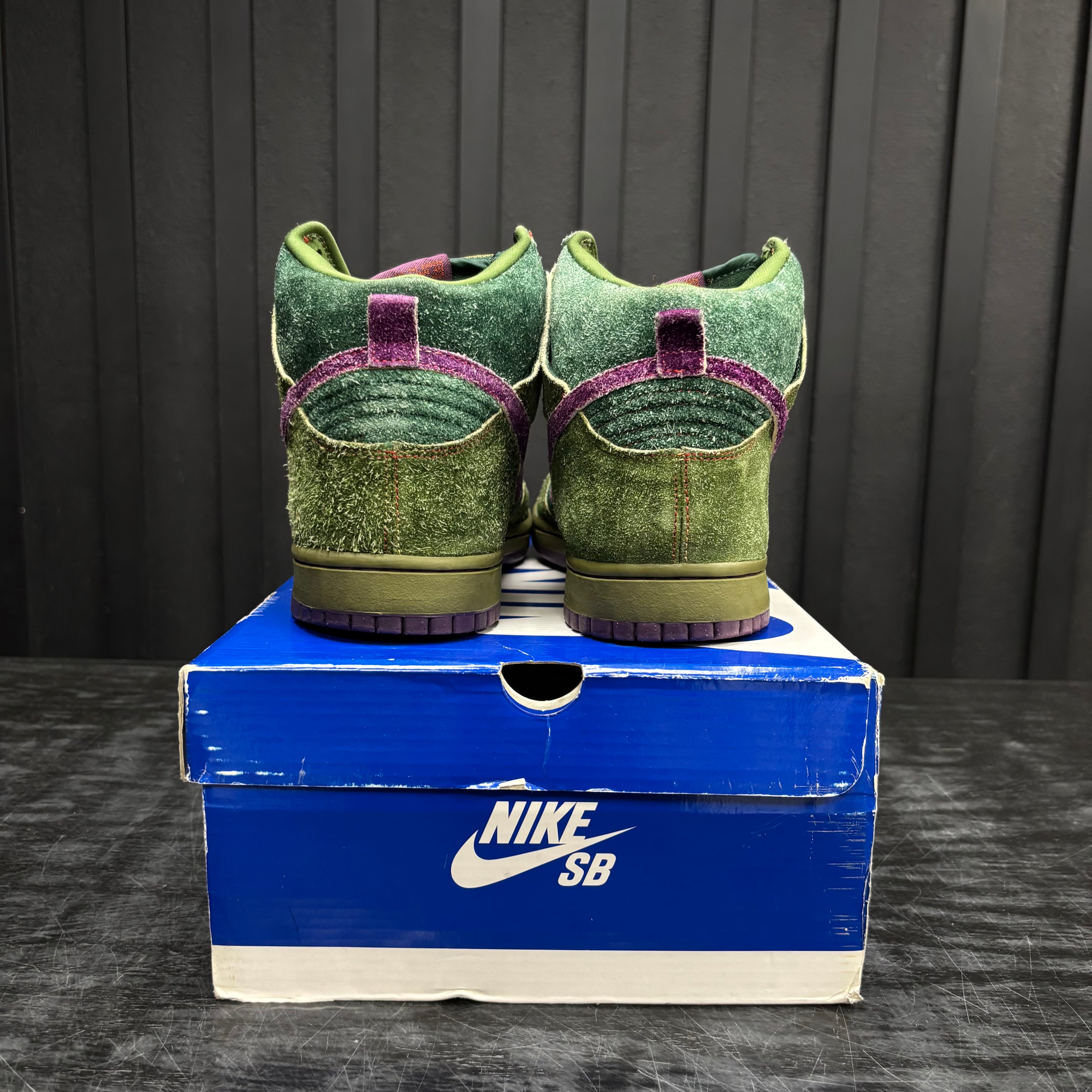 Nike SB Dunk High Skunk 420 - Used - 3885