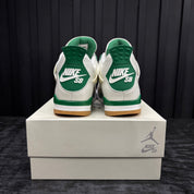 Jordan 4 Retro SB Pine Green - Used - 3907