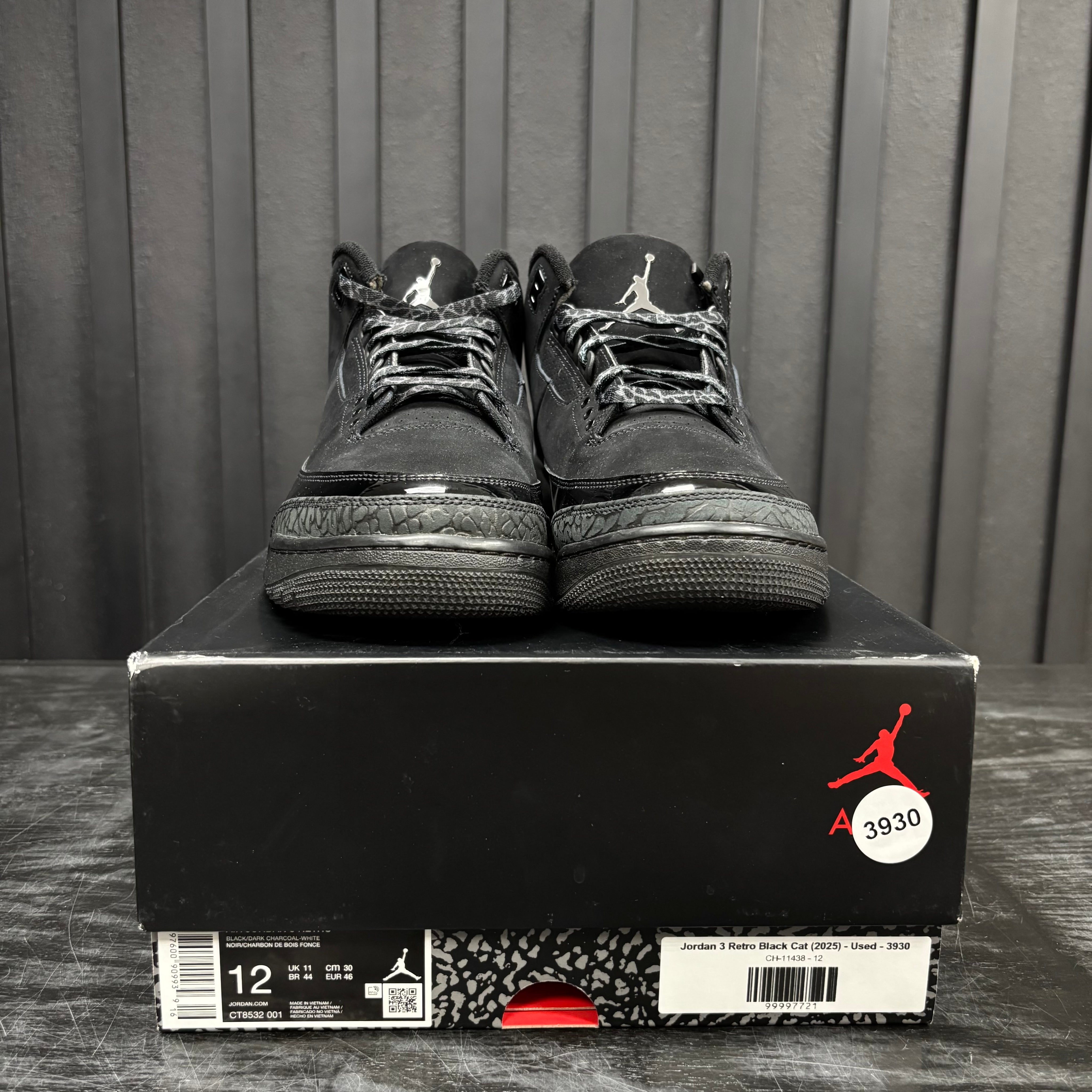 Jordan 3 Retro Black Cat (2025) - Used - 3930