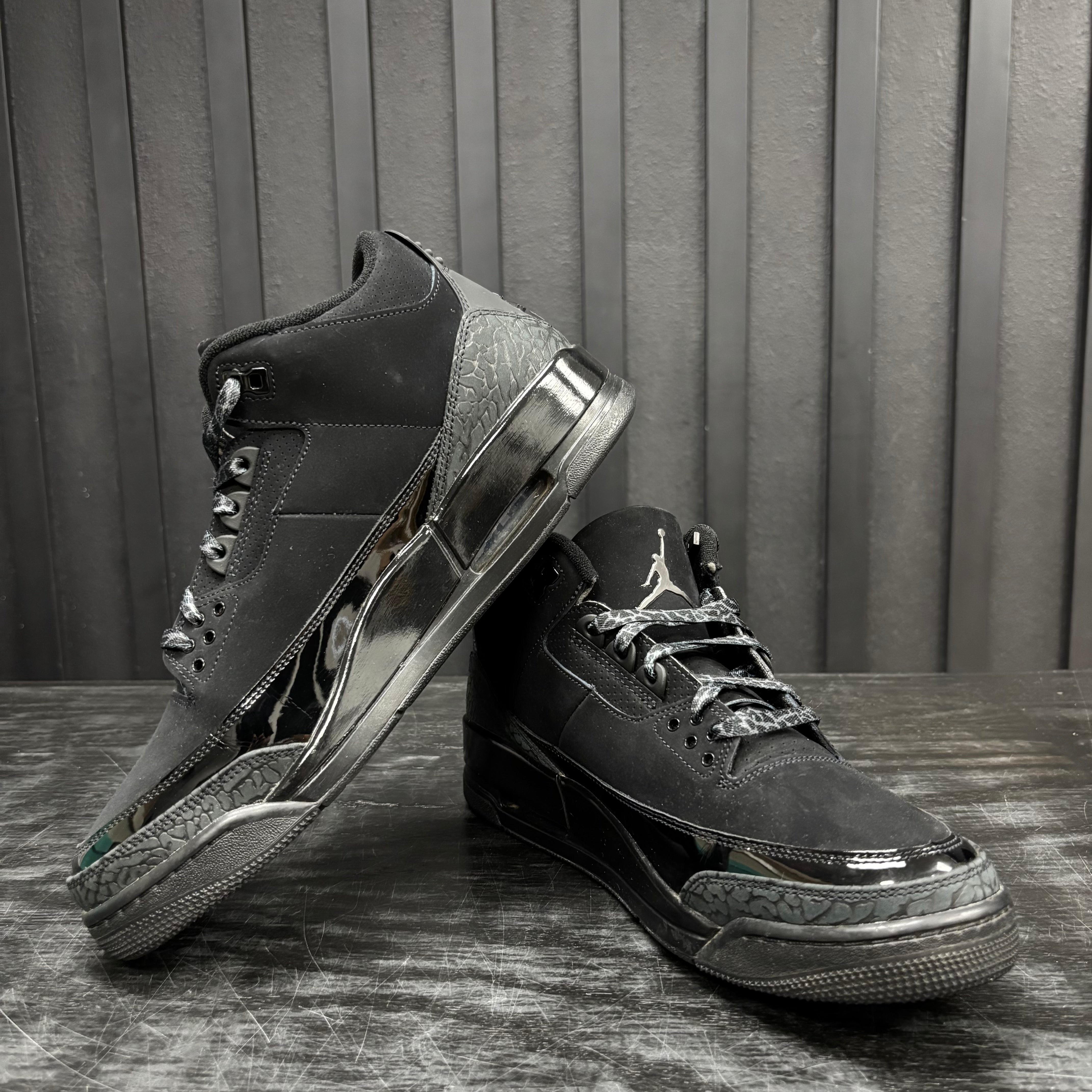 Jordan 3 Retro Black Cat (2025) - Used - 3930