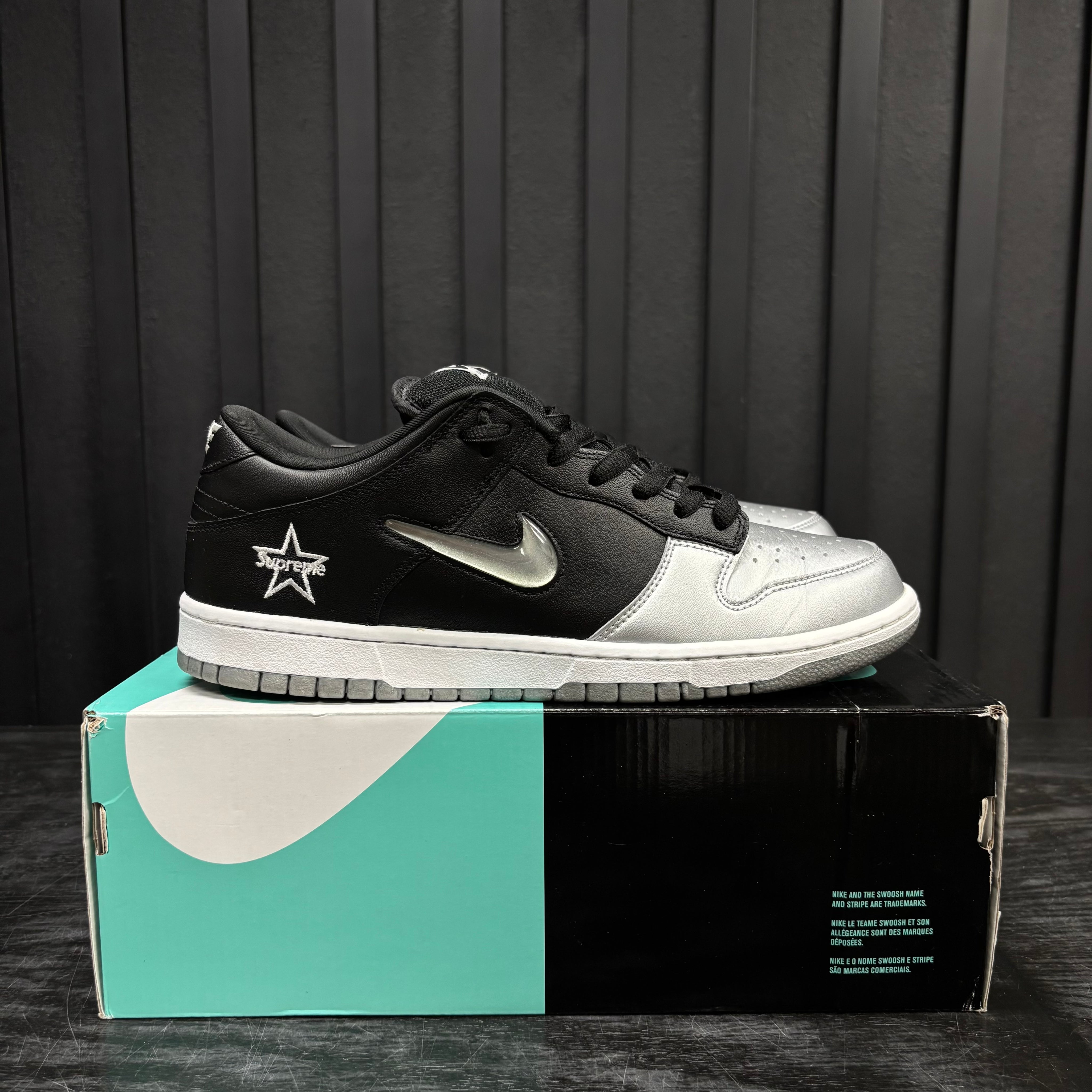 Nike SB Dunk Low Supreme Jewel Swoosh Silver - Used - 4573