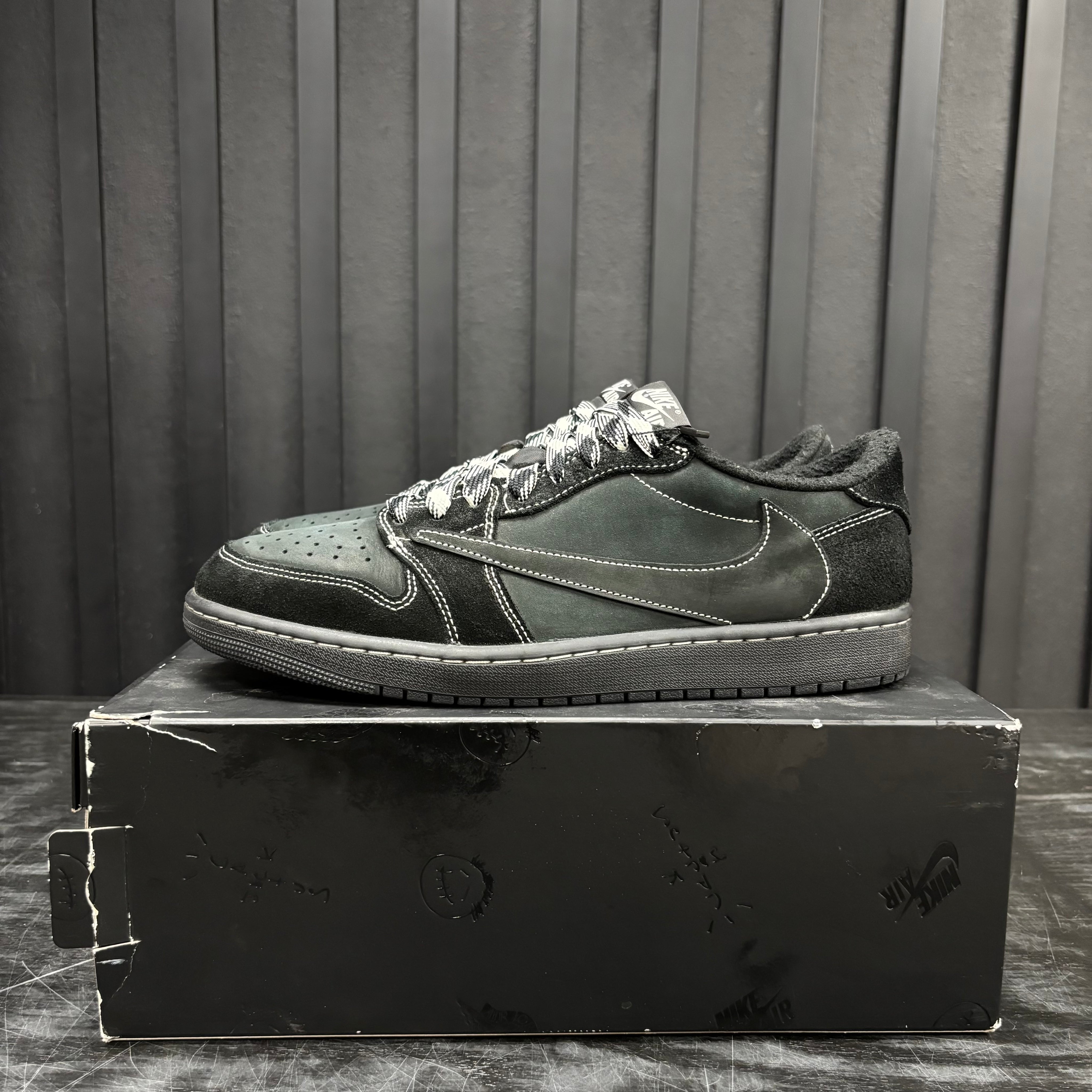 Jordan 1 Retro Low OG SP Travis Scott Black Phantom - Used - 3948