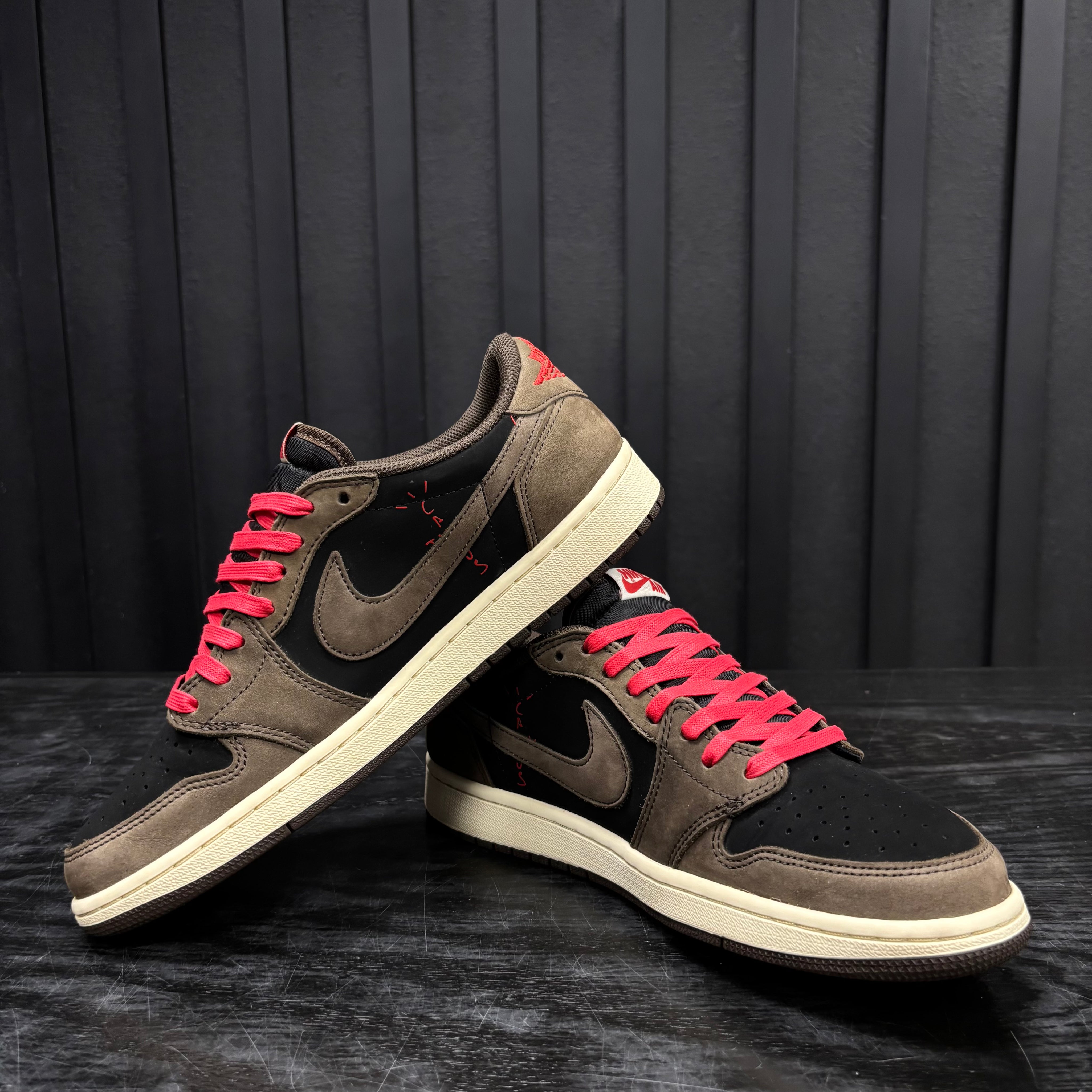 Jordan 1 Retro Low OG SP Travis Scott Mocha - Used - 3956