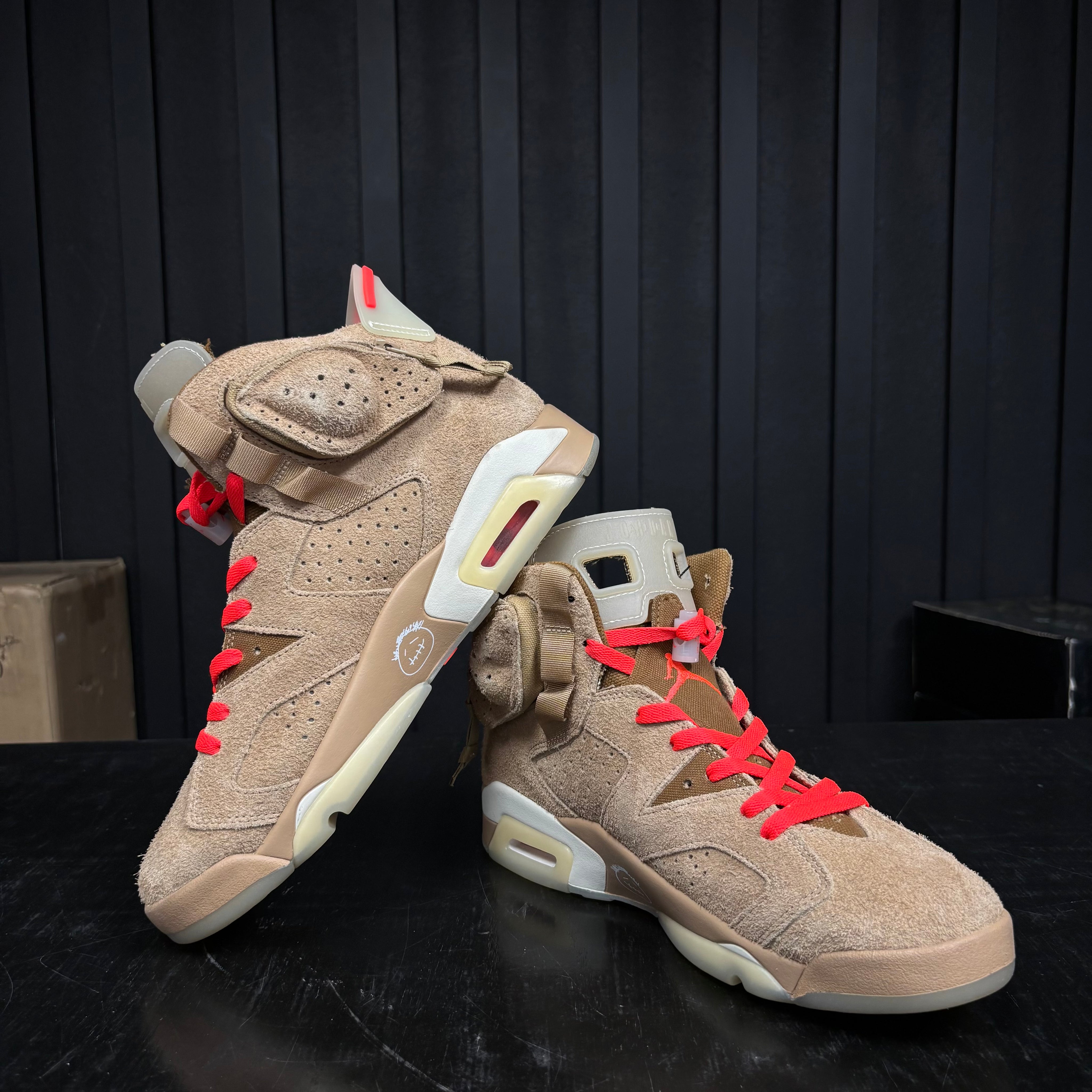 Jordan 6 Retro Travis Scott British Khaki - Used - 4547