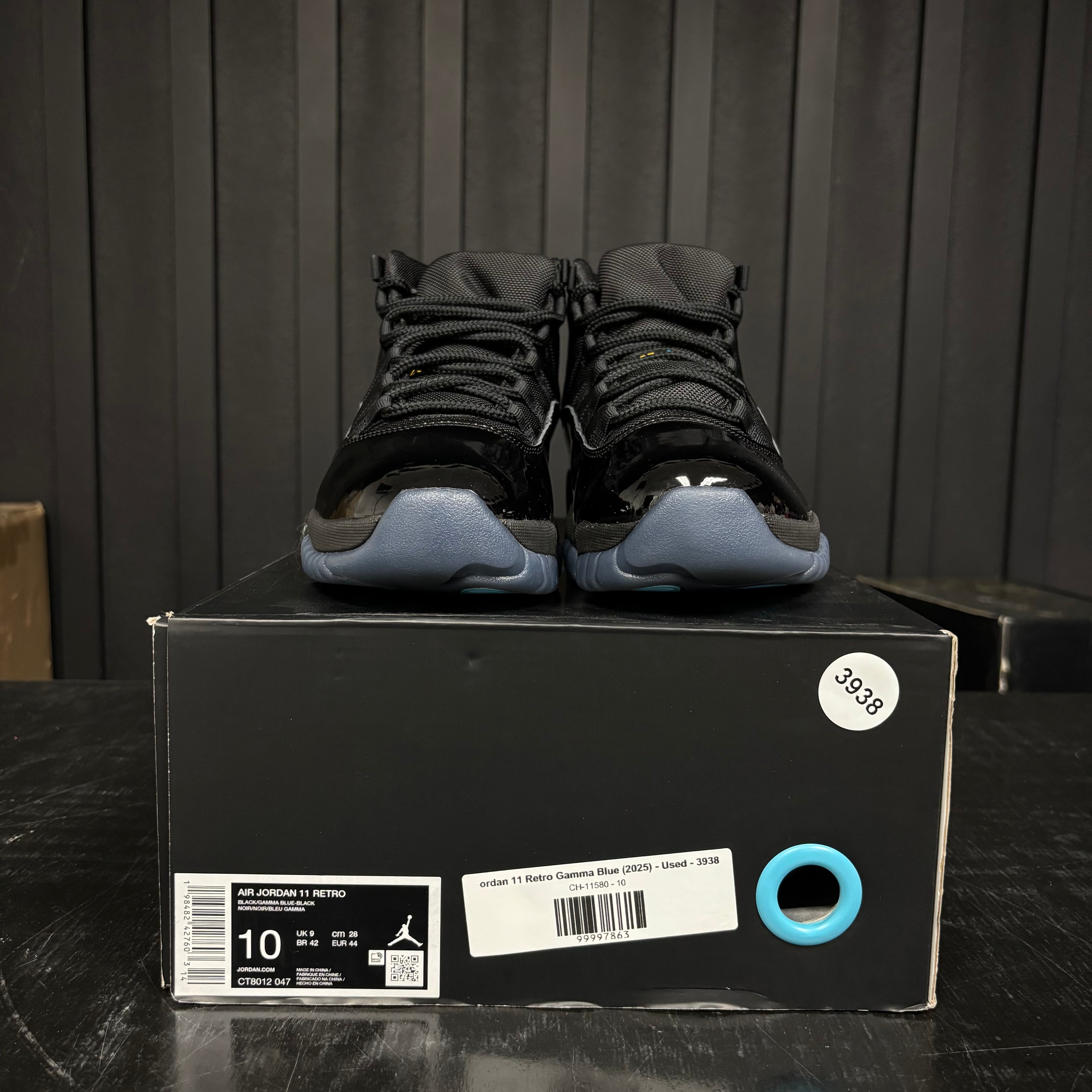 Jordan 11 Retro Gamma Blue (2025) - Used - 3938