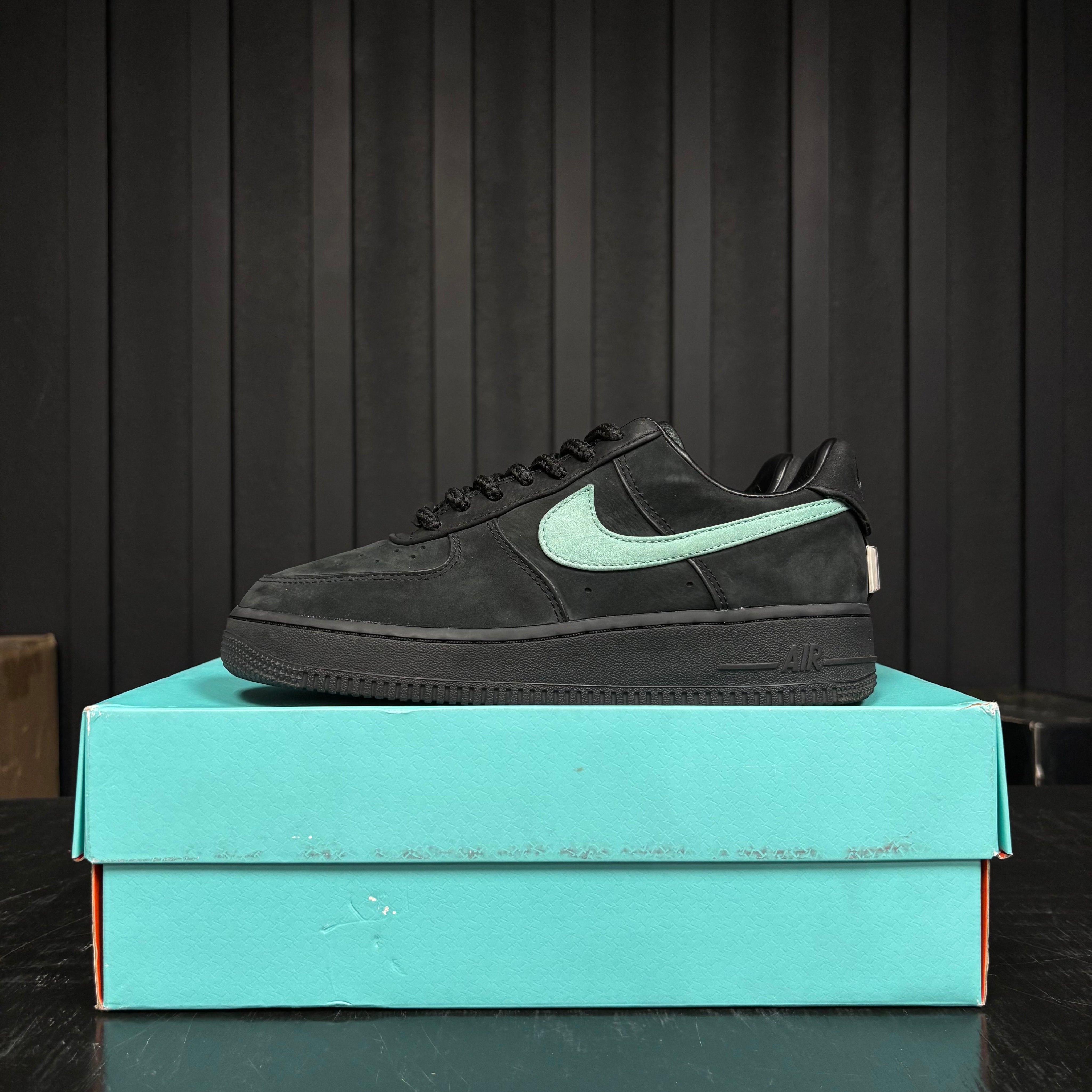 Nike Air Force 1 Low Tiffany & Co. 1837 - Used - 4582