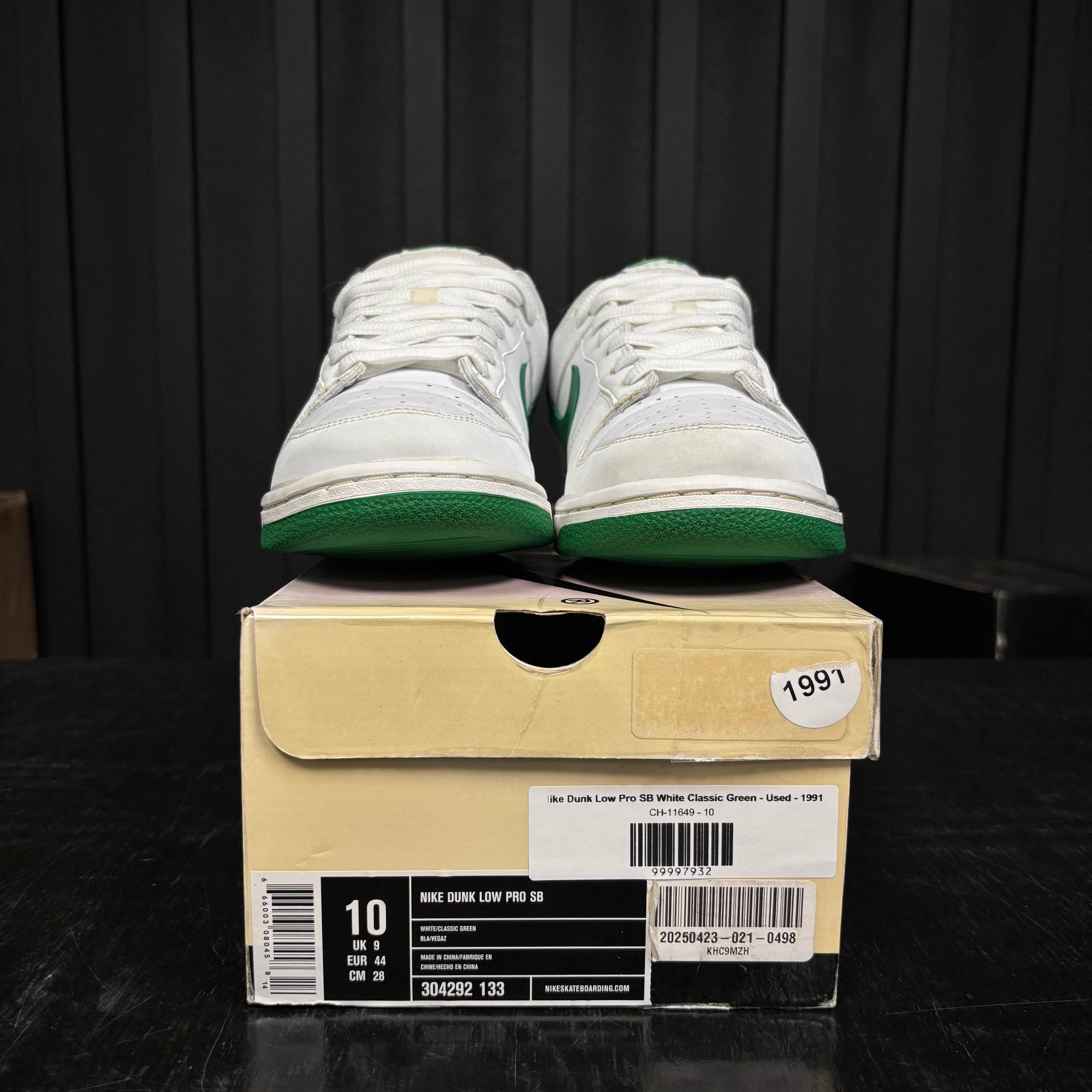 Nike Dunk Low Pro SB White Classic Green - Used - 1991