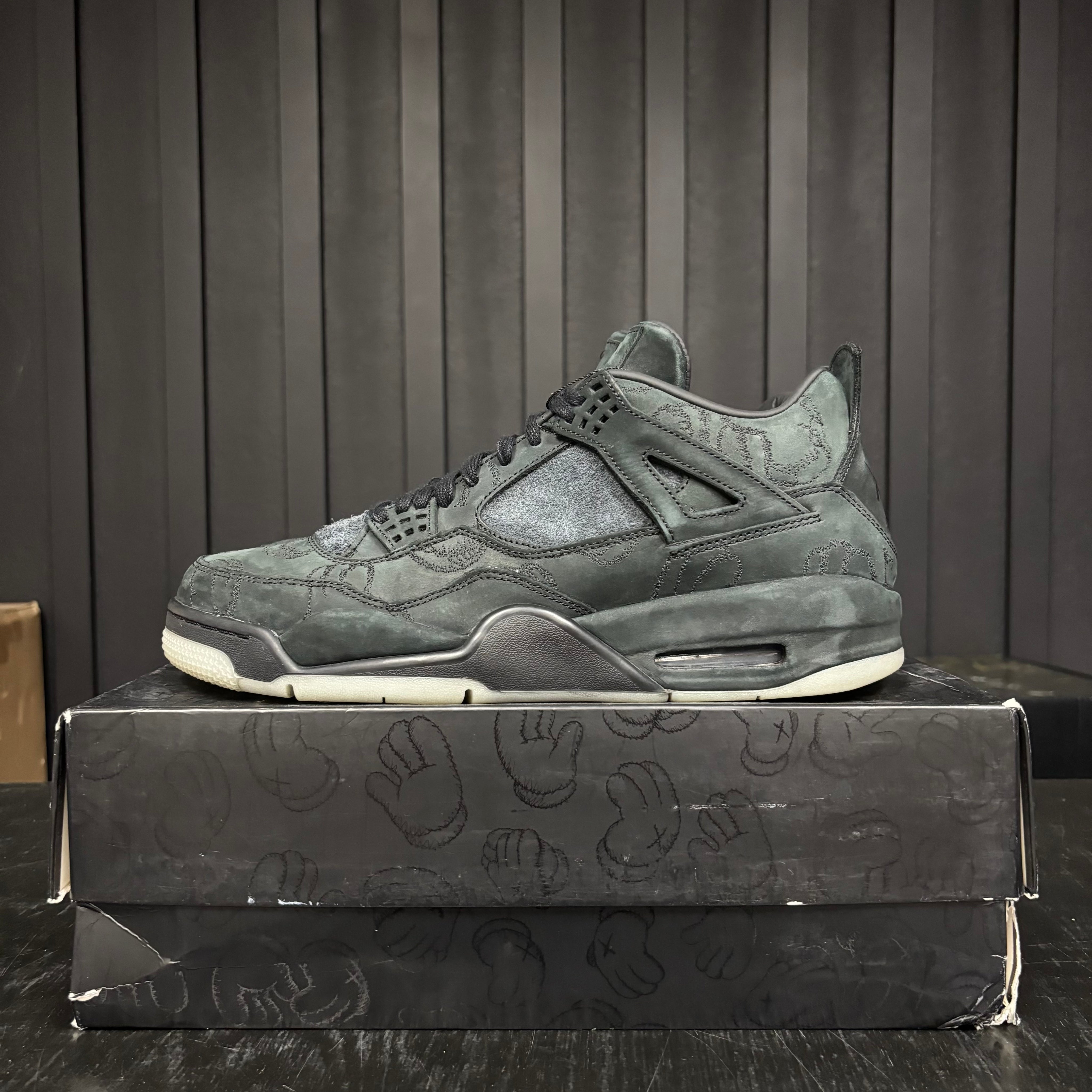 Jordan 4 Retro Kaws Black - Used - 4583