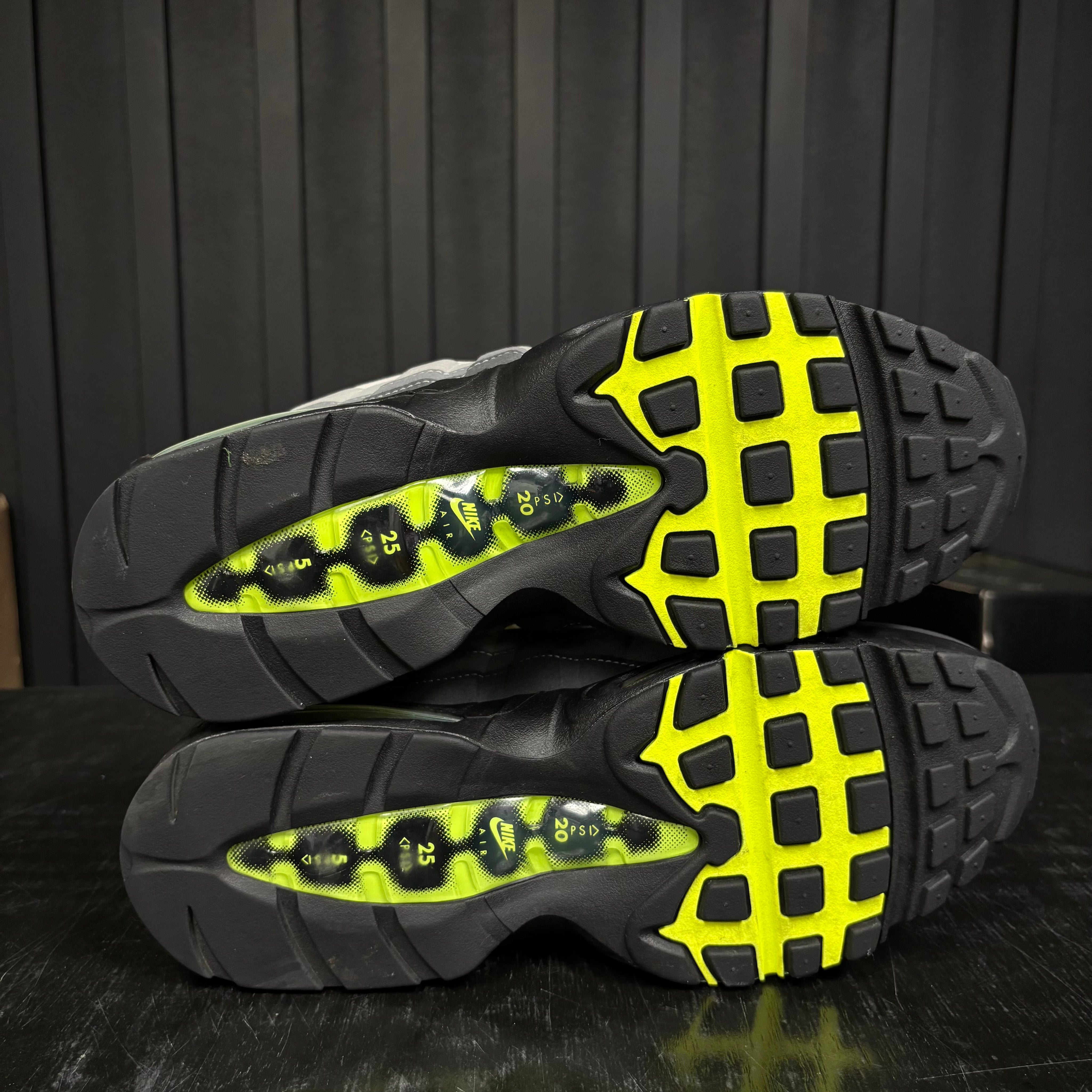 Nike Air Max 95 OG Big Bubble Neon (2025/2026) - Used - 4578