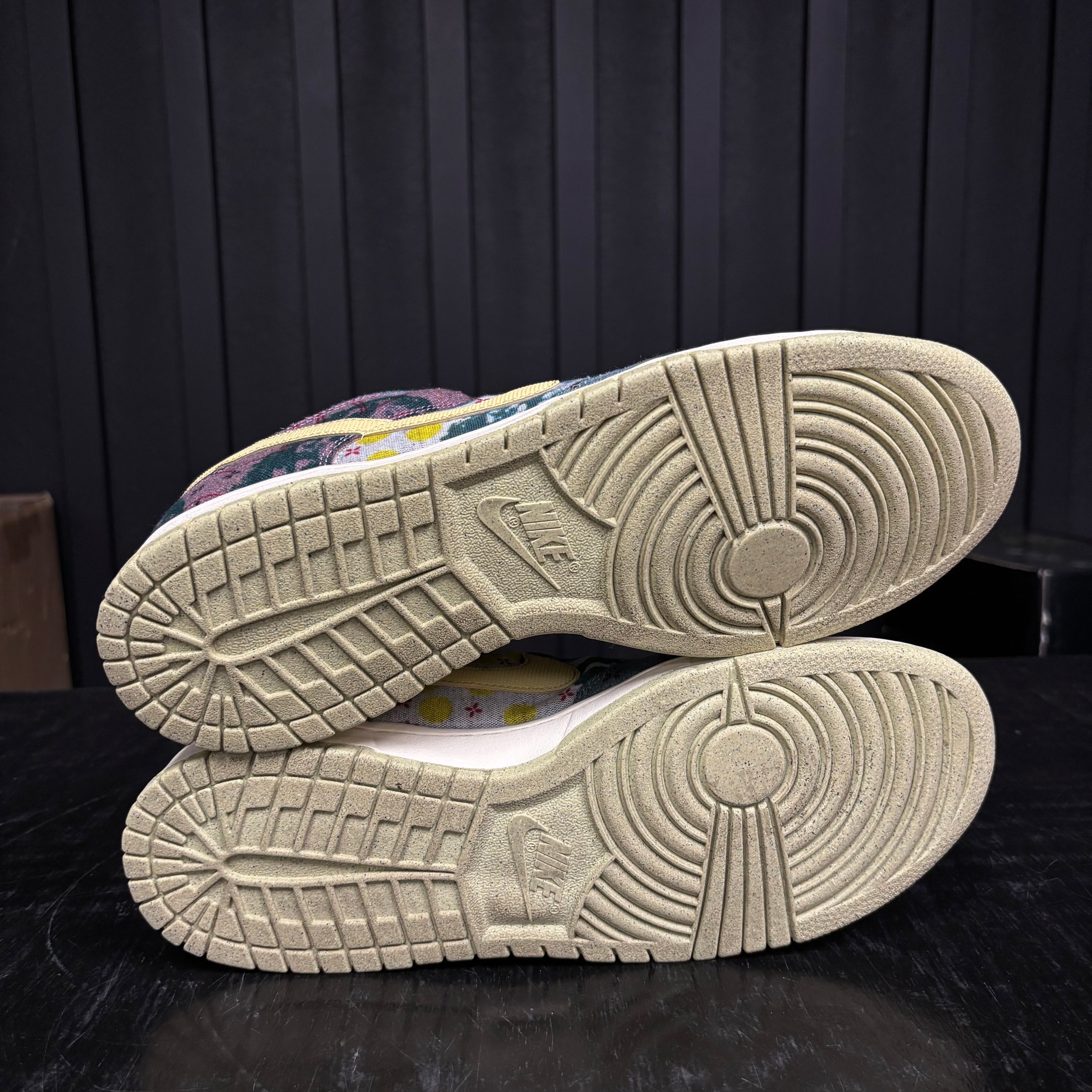 Nike Dunk Low Community Garden - Used - 3955