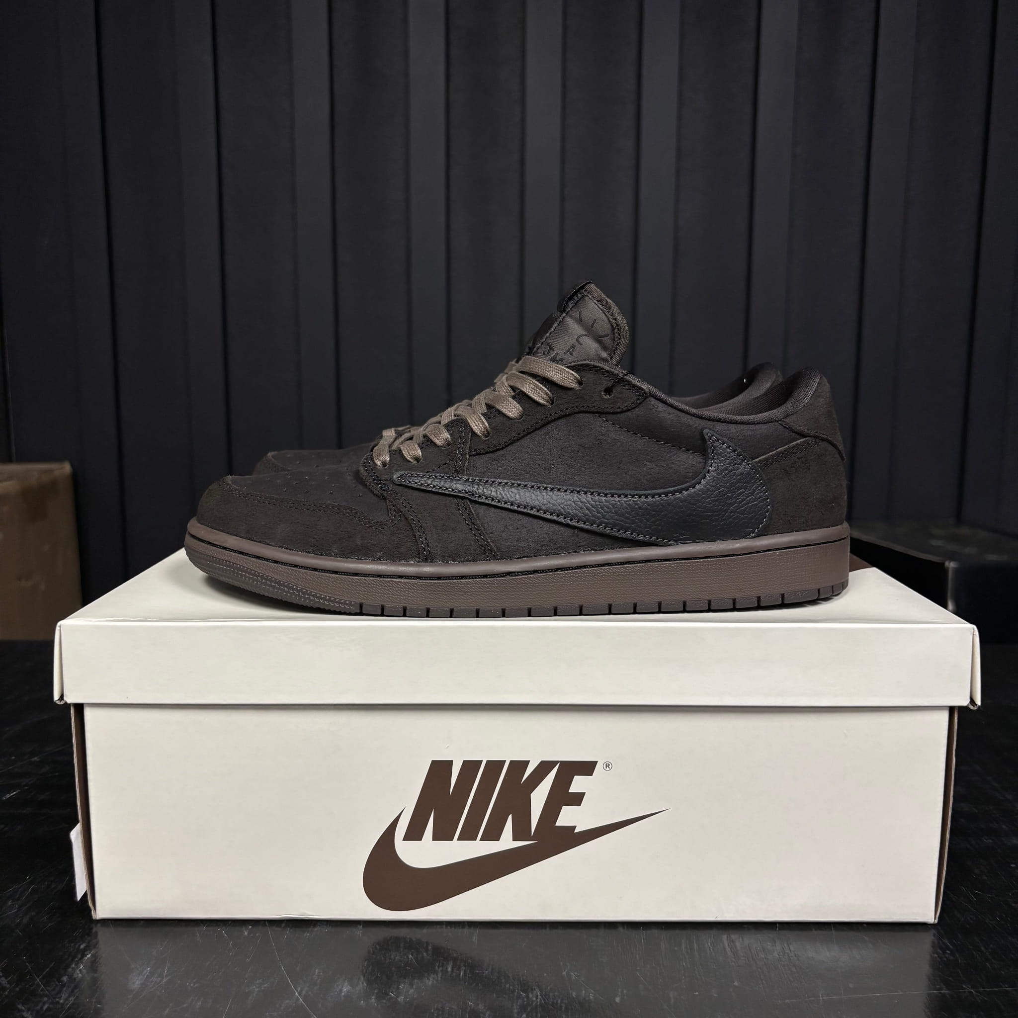 Jordan 1 Retro Low OG SP Travis Scott Velvet Brown - Used - 3953