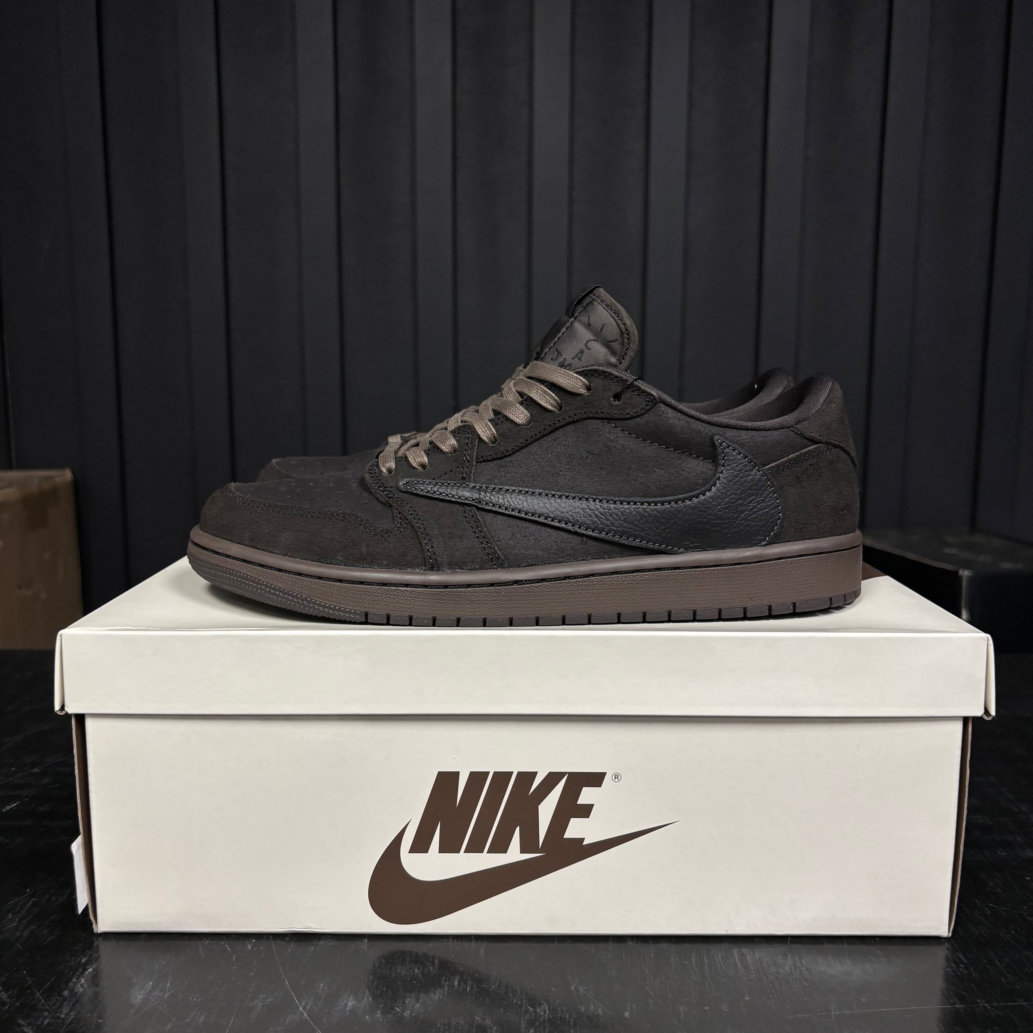 Jordan 1 Retro Low OG SP Travis Scott Velvet Brown - Used - 3953