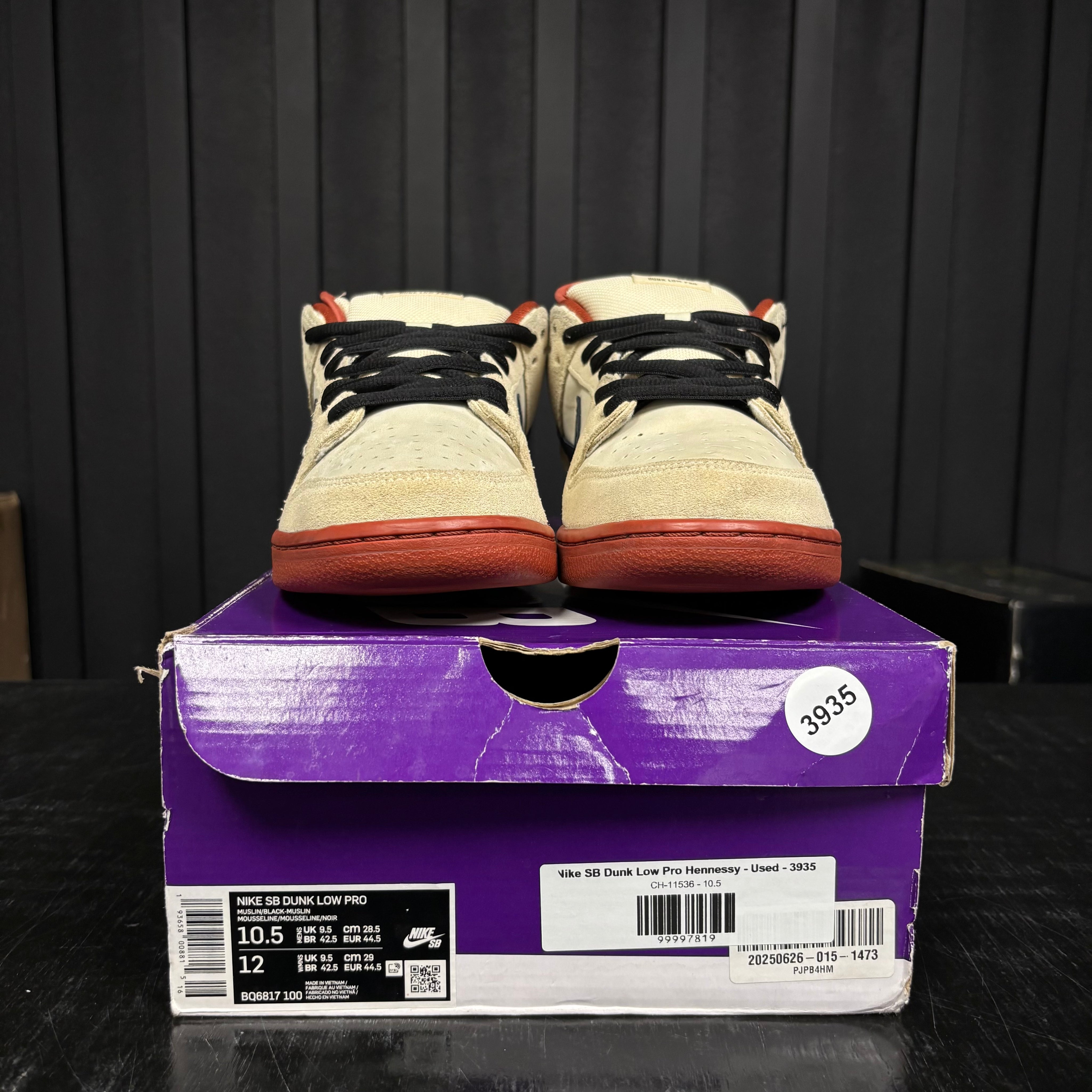 Nike SB Dunk Low Pro Hennessy - Used - 3935