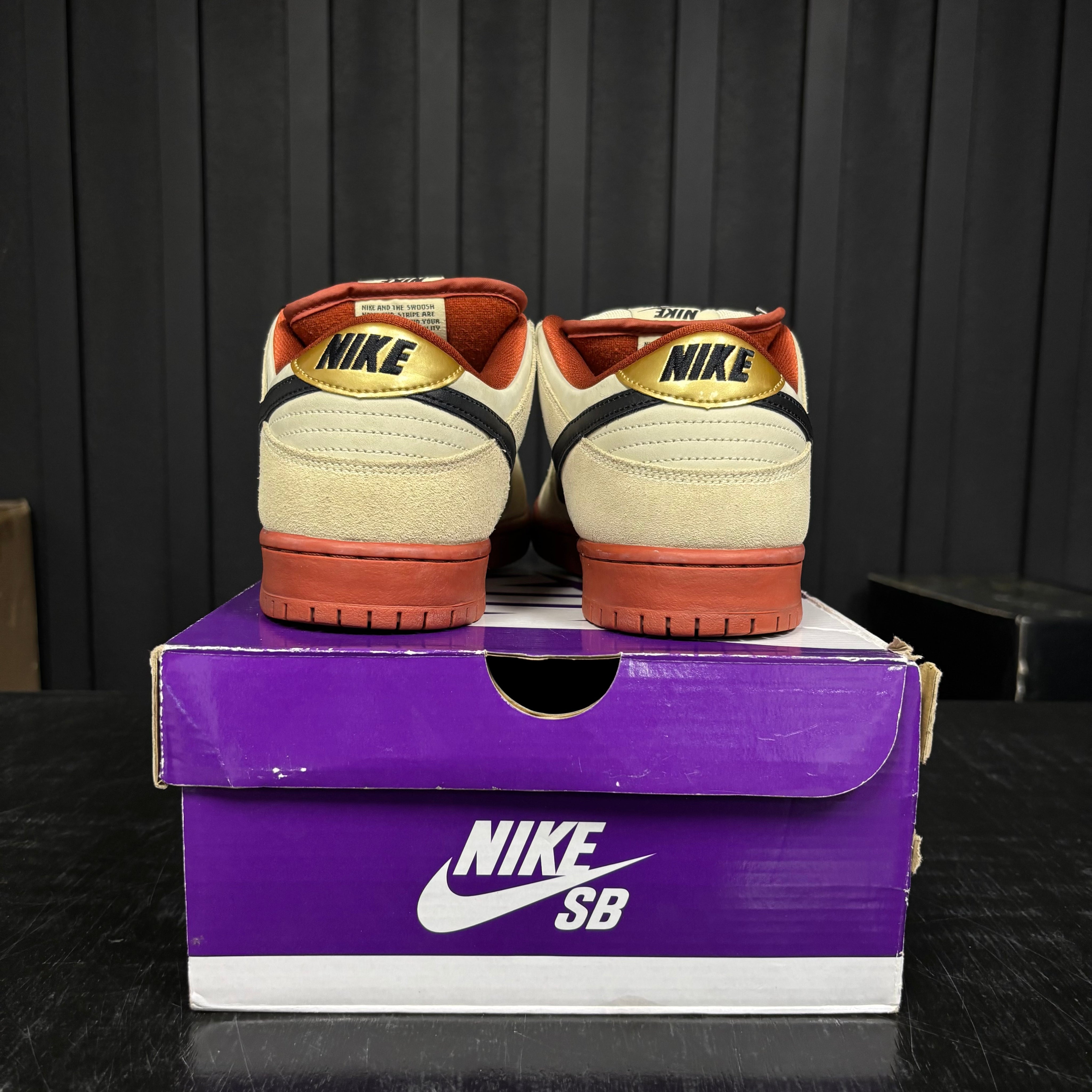 Nike SB Dunk Low Pro Hennessy - Used - 3935