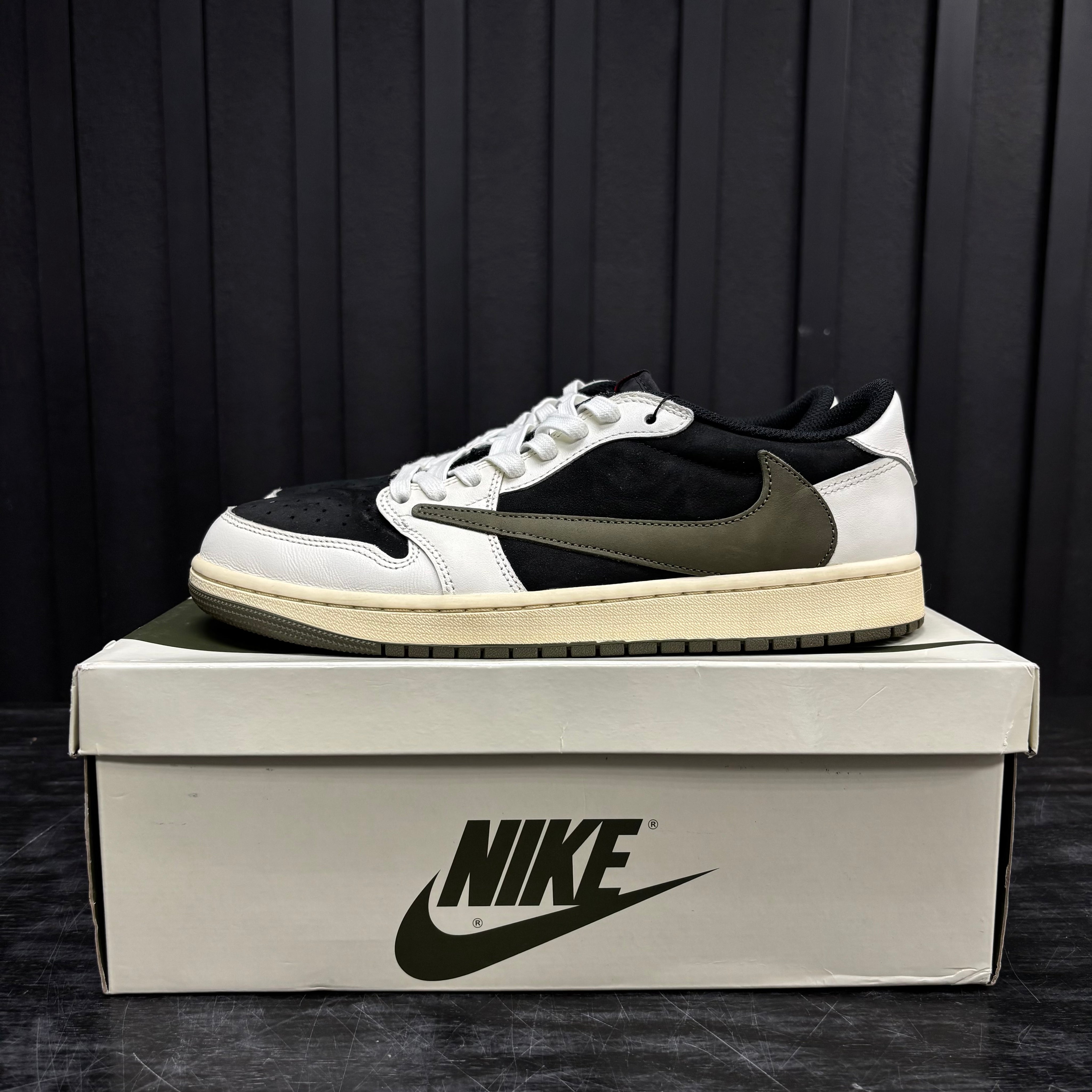 Jordan 1 Retro Low OG SP Travis Scott Olive (W) - Used - 4589