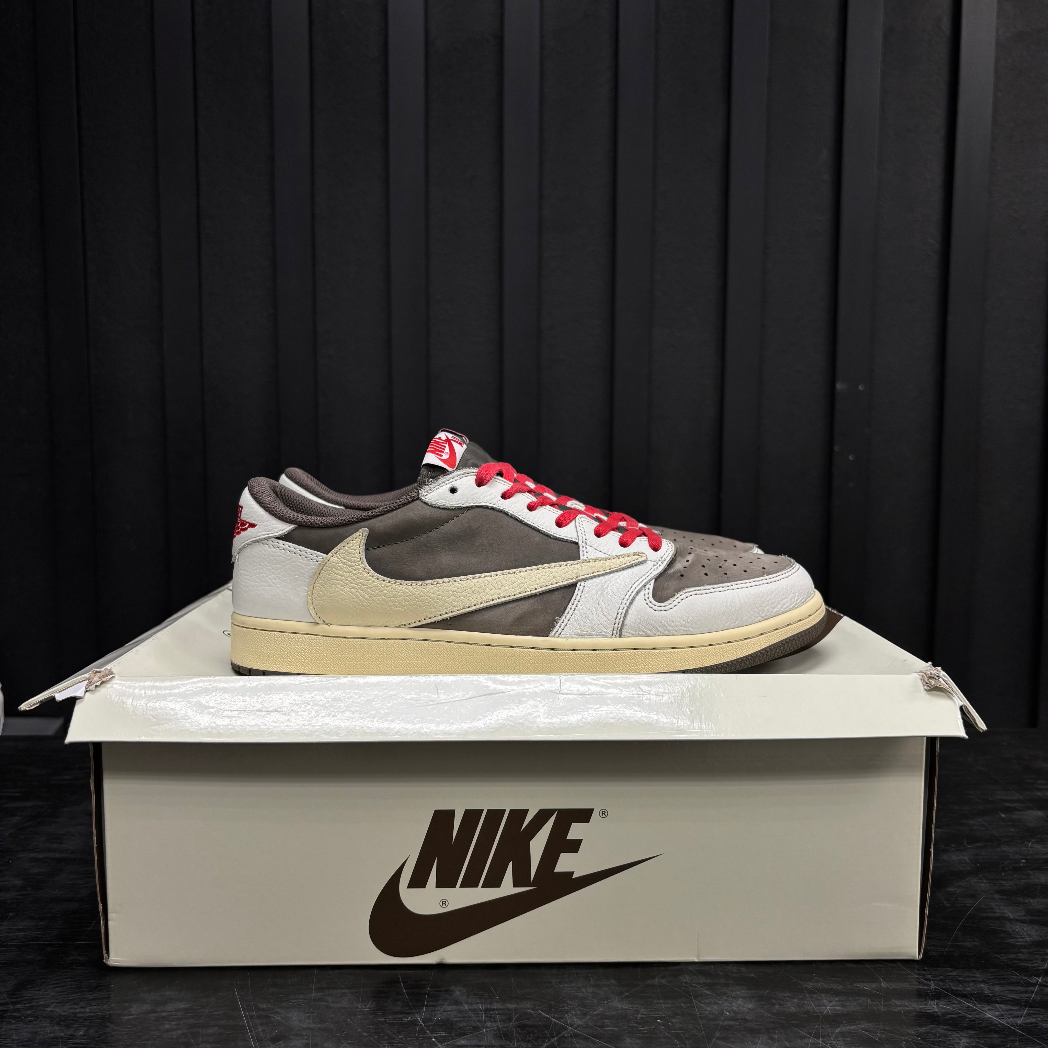Jordan 1 Retro Low OG SP Travis Scott Reverse Mocha - 3977