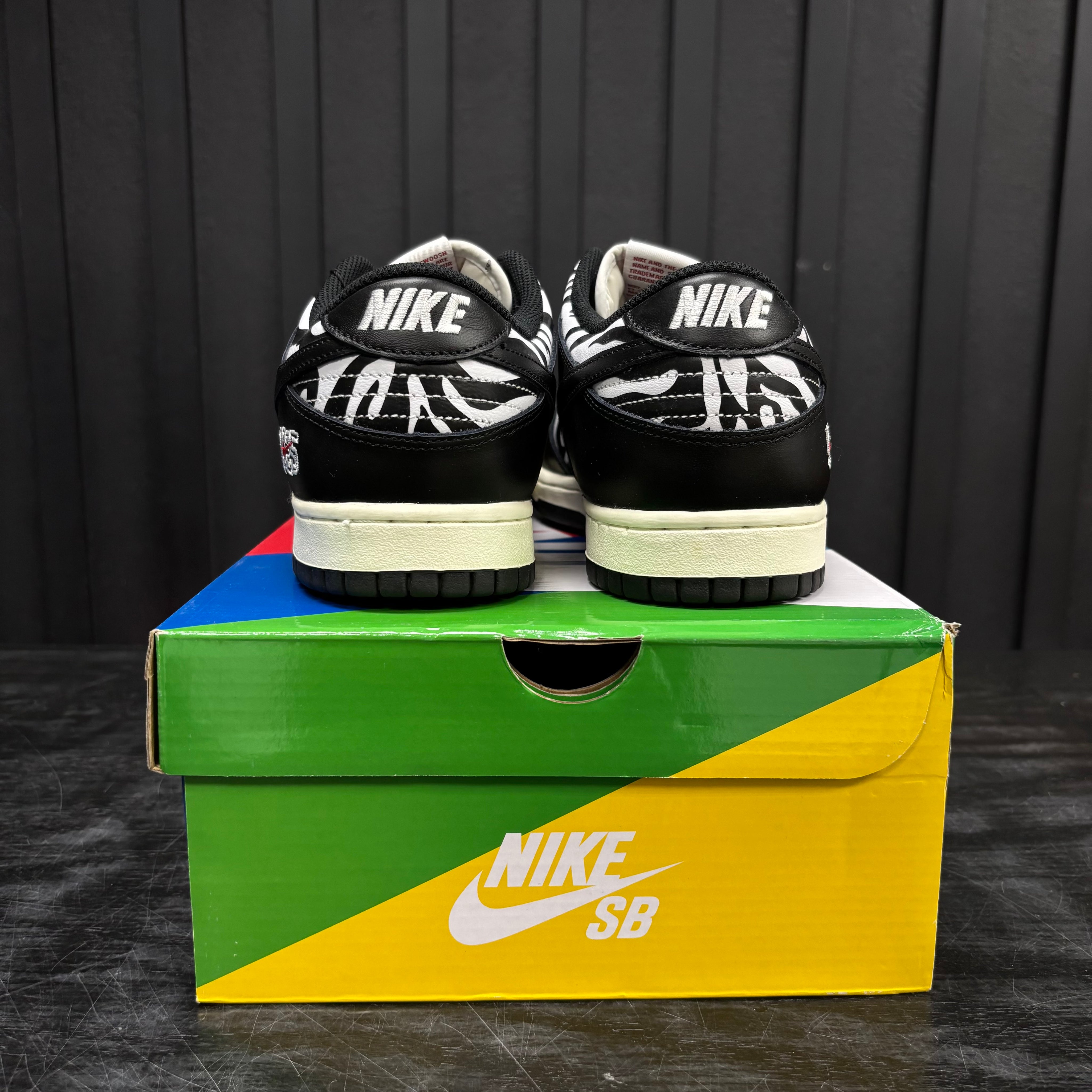 Nike SB Dunk Low OG QS Quartersnacks Zebra - Used 4554