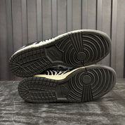 Nike SB Dunk Low OG QS Quartersnacks Zebra - Used 4554