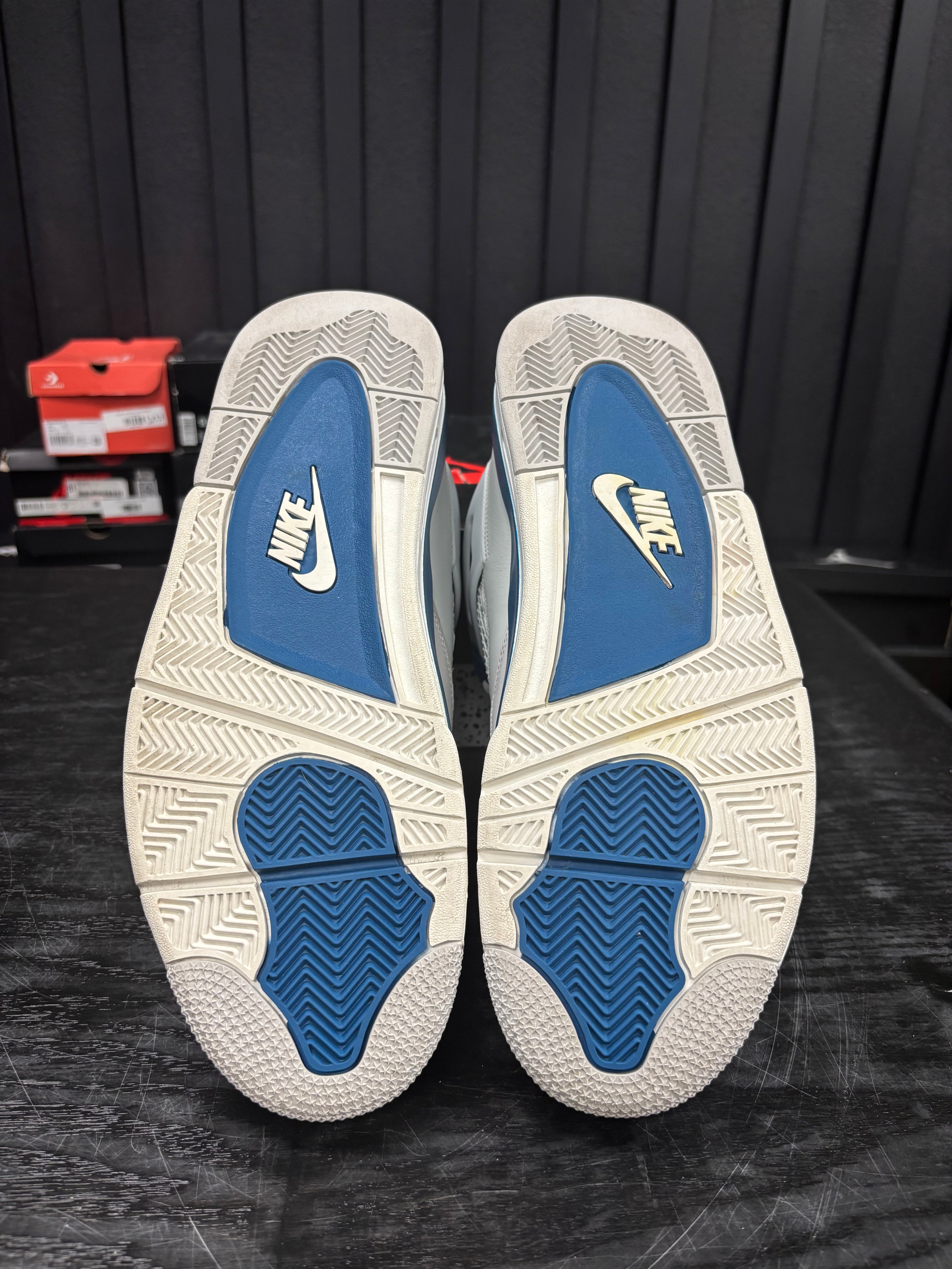 Jordan 4 Retro Military Blue (2024) - Used - 3847