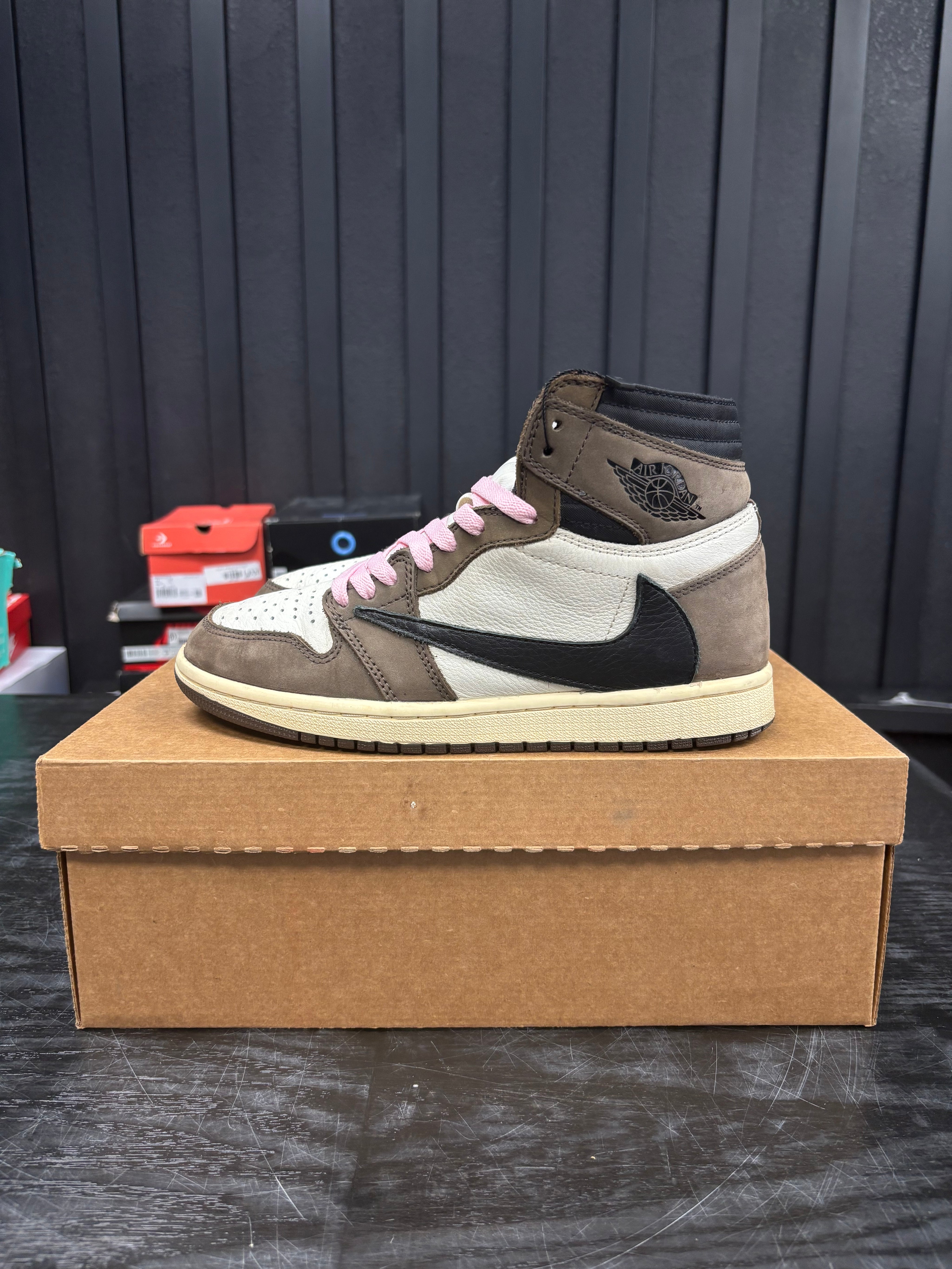 Jordan 1 Retro High OG SP Travis Scott Mocha - Used - 4383