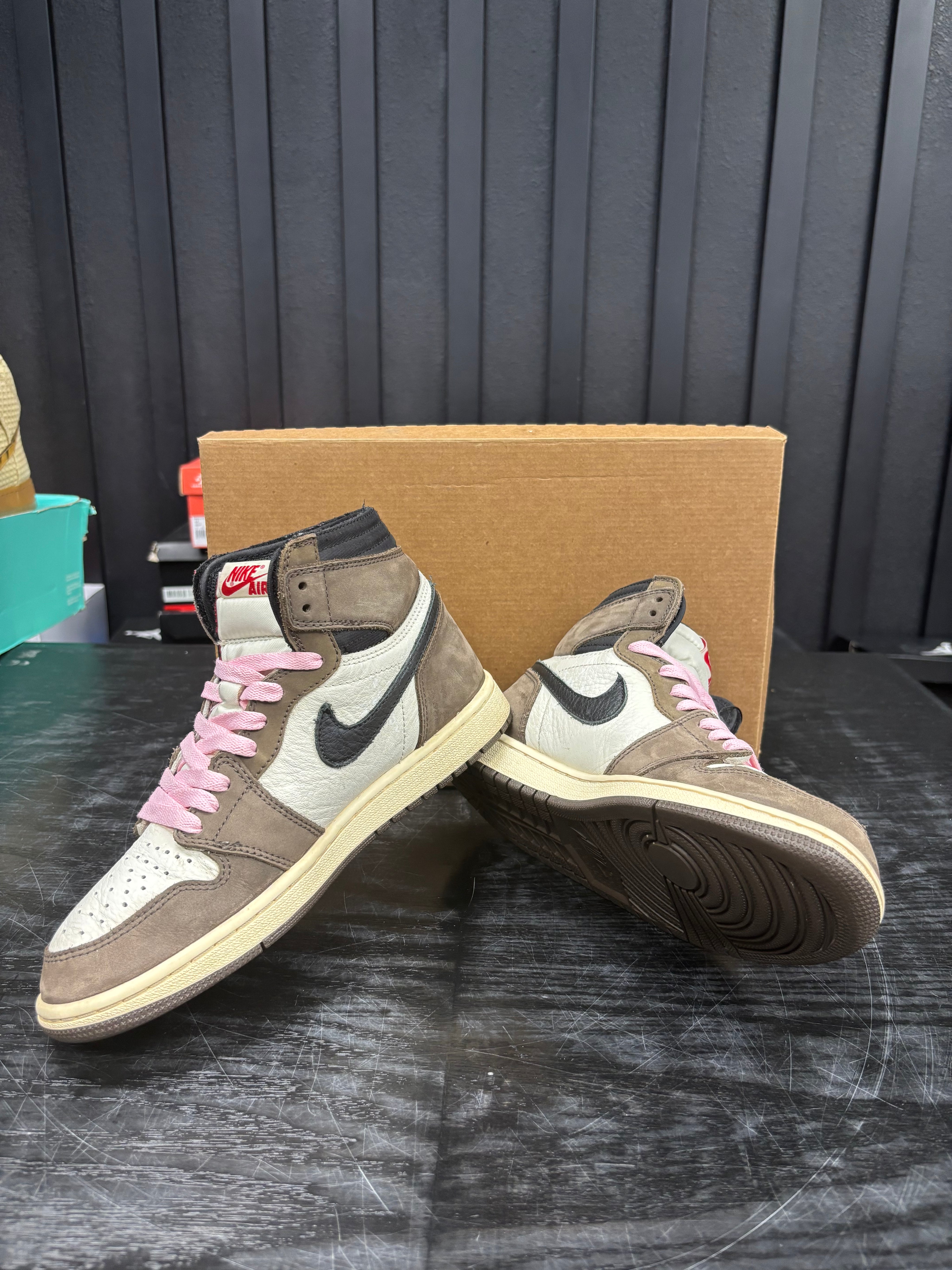Jordan 1 Retro High OG SP Travis Scott Mocha - Used - 4383