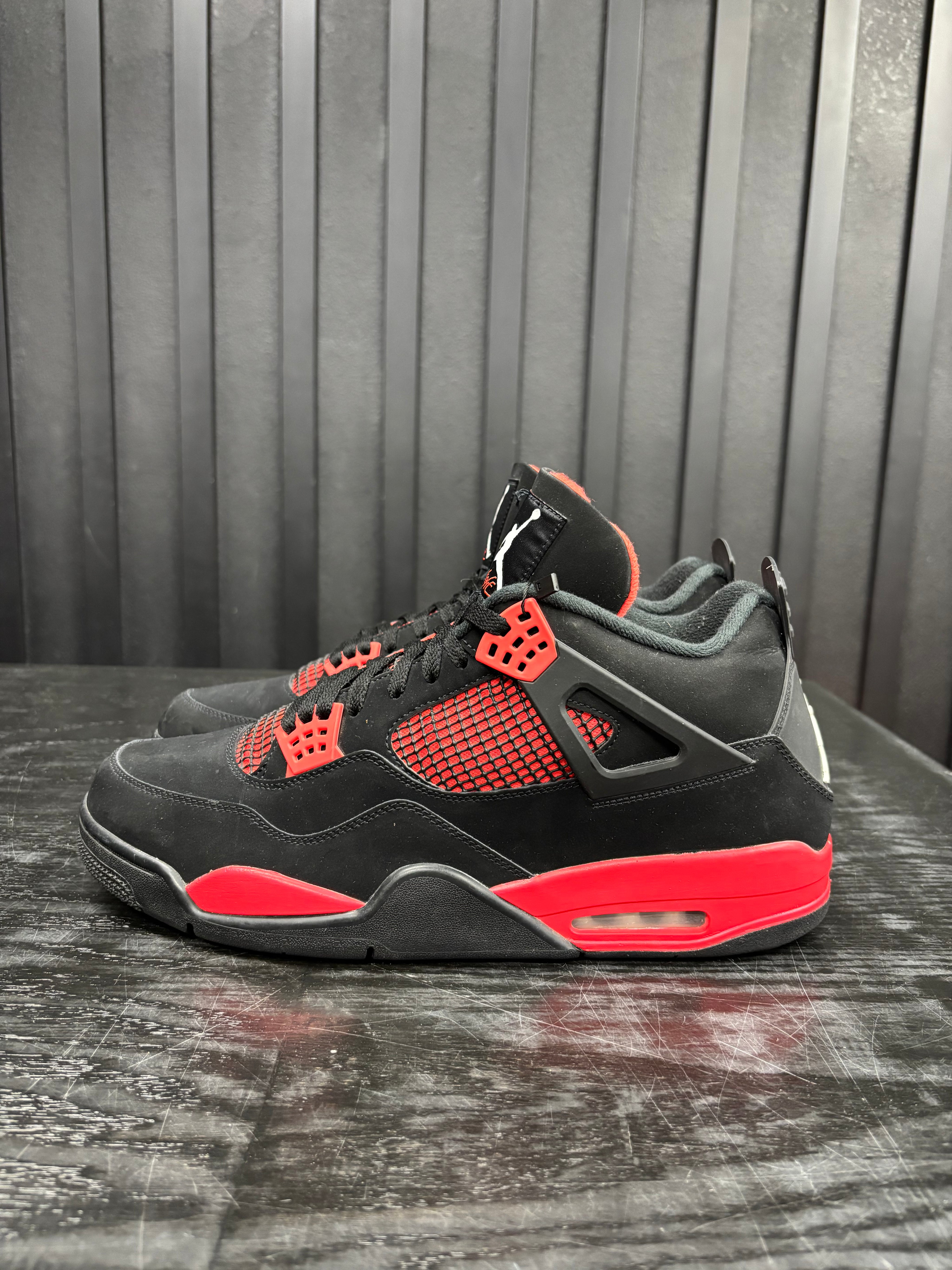 Jordan 4 Retro Red Thunder - Used - 3837