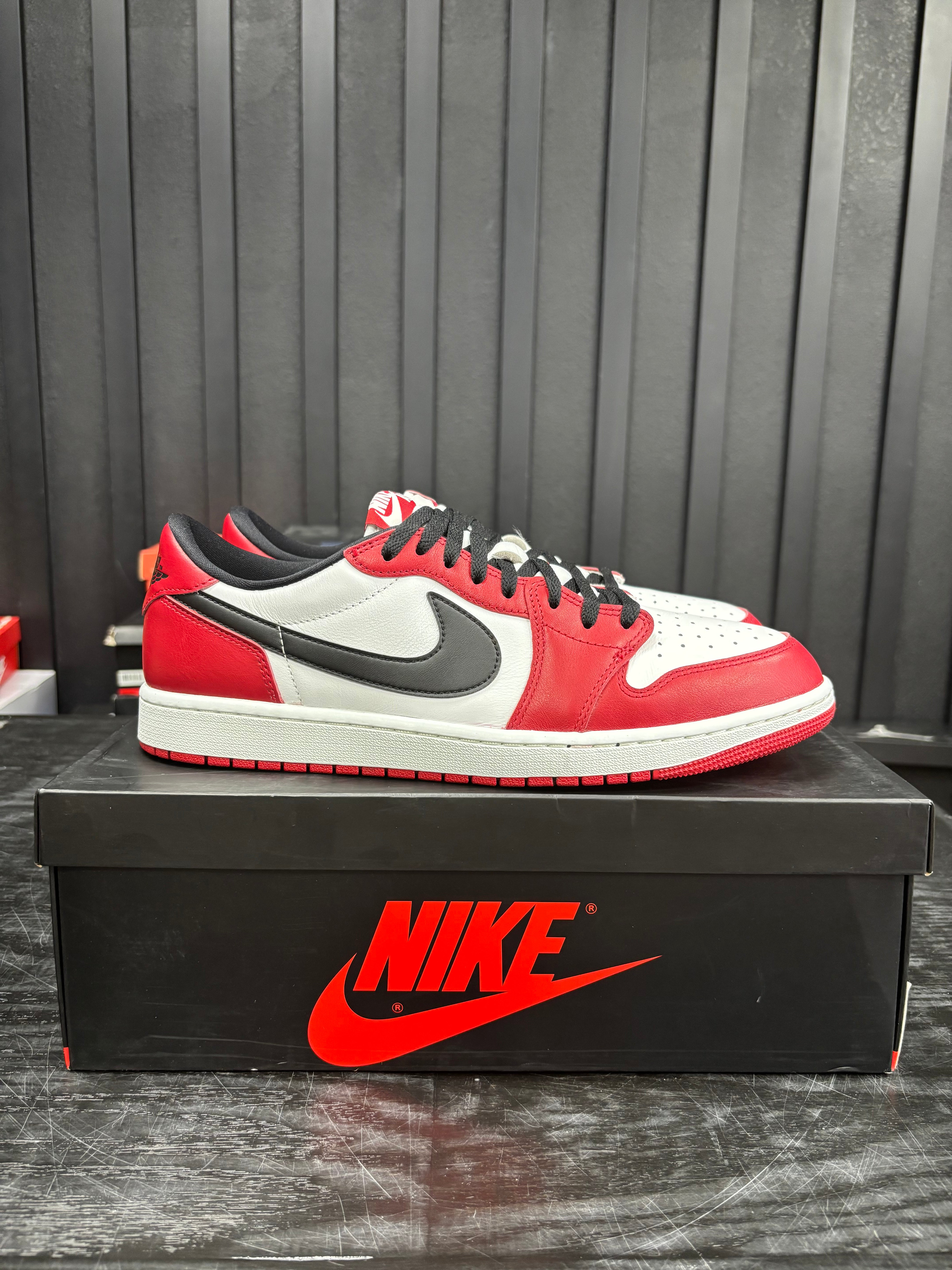 Jordan 1 Retro Low OG Chicago (2025) - Used - 3858