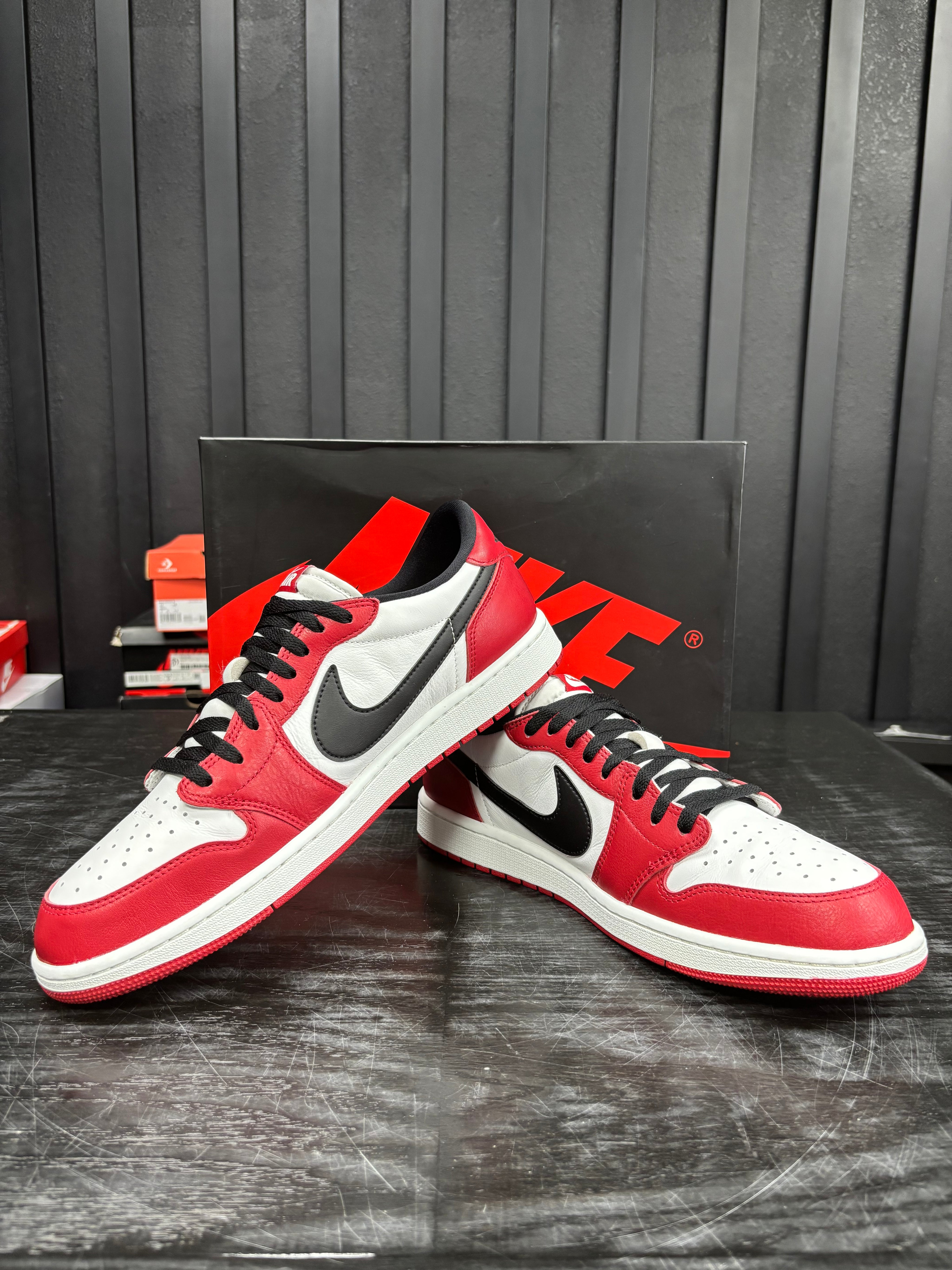 Jordan 1 Retro Low OG Chicago (2025) - Used - 3858